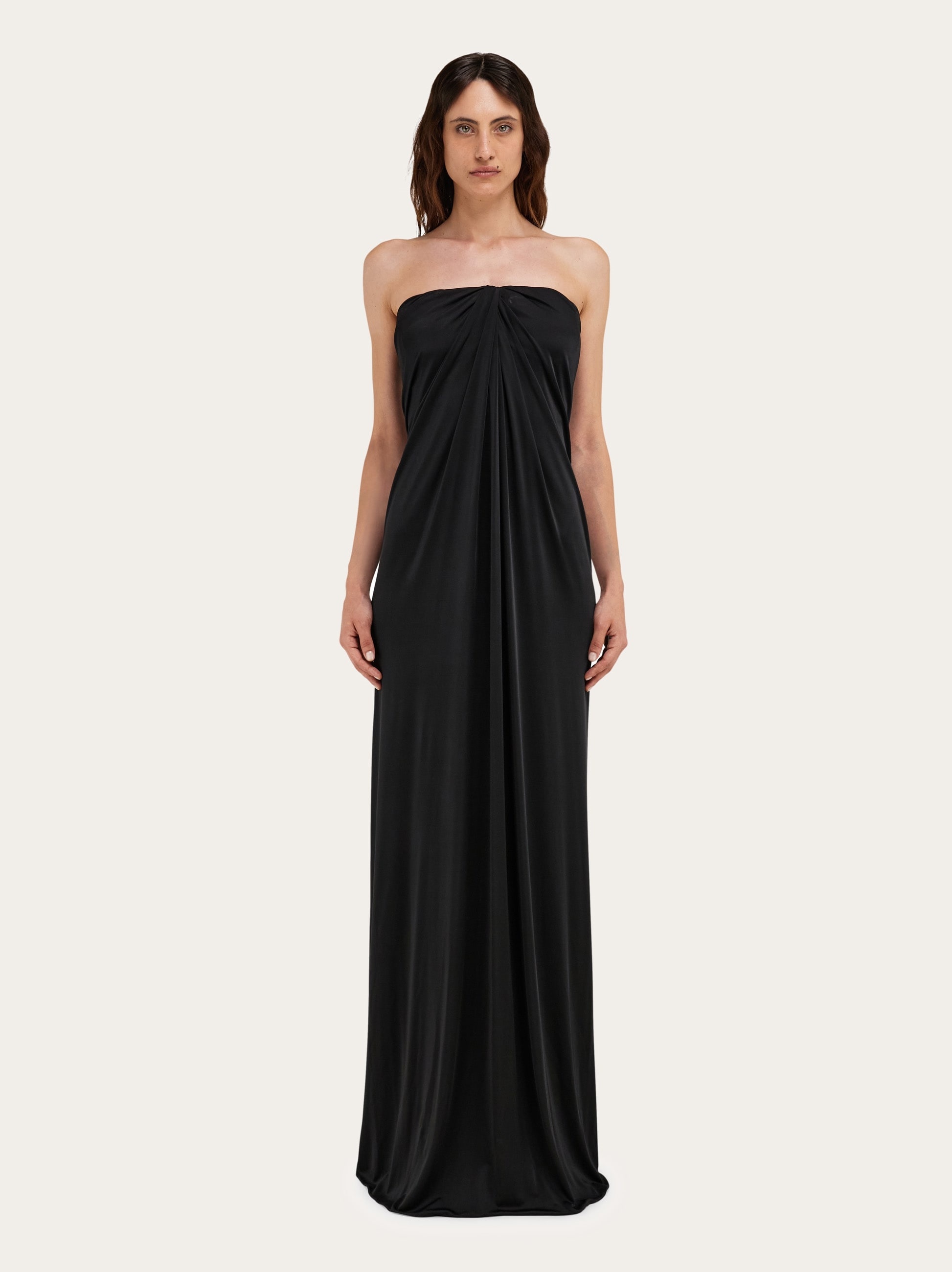 Sleeveless long dress with gathered detail - 2