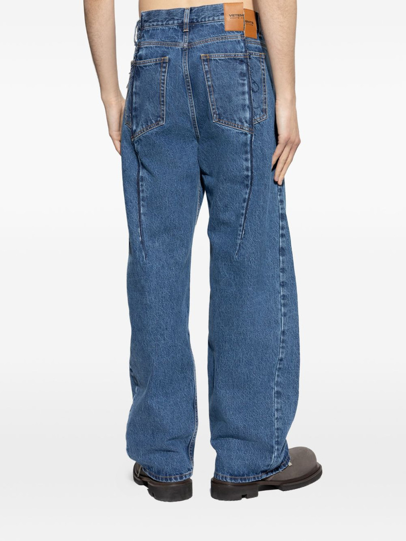 button-fastening jeans 4