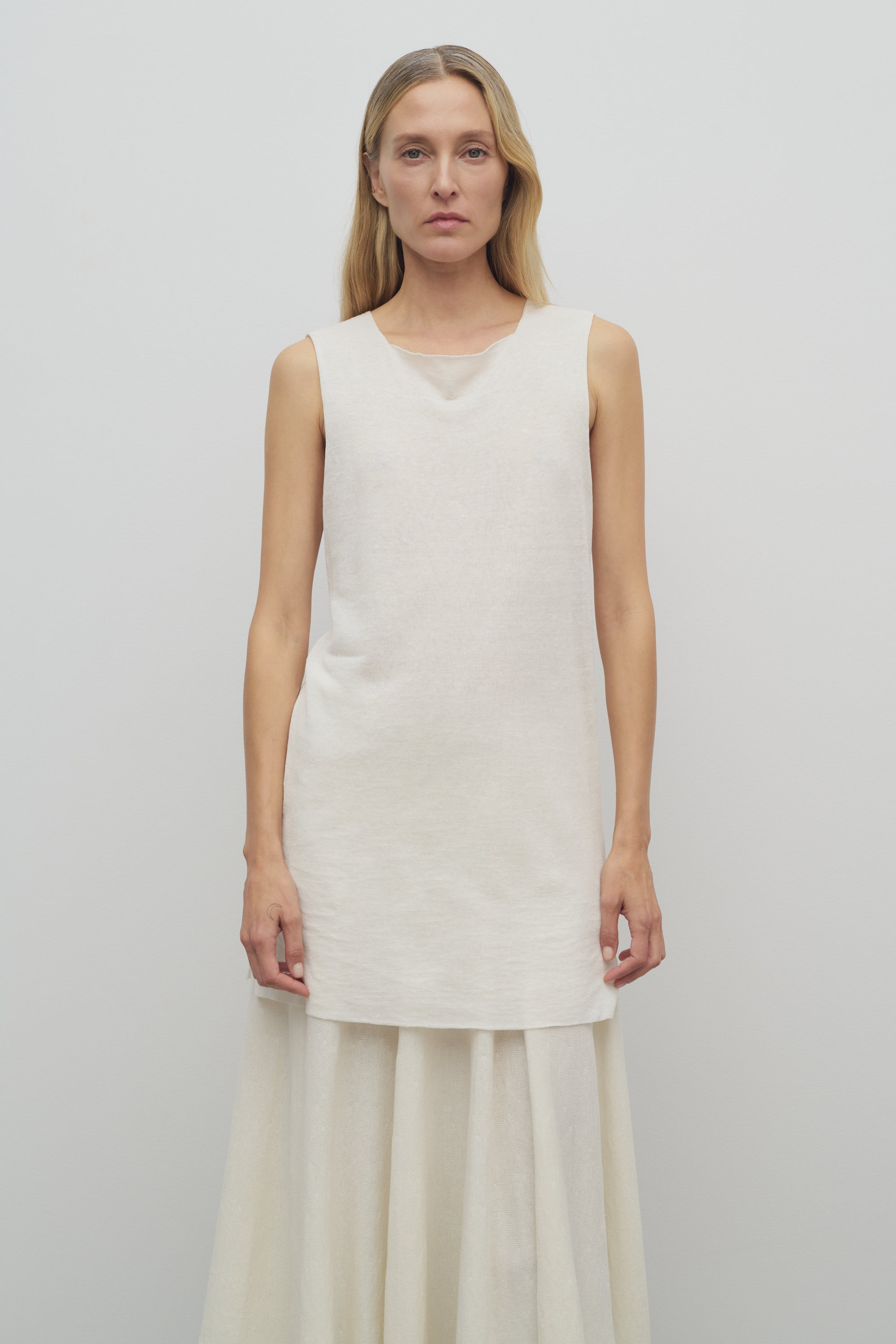 Jaylen Top in Linen and Cotton - 3