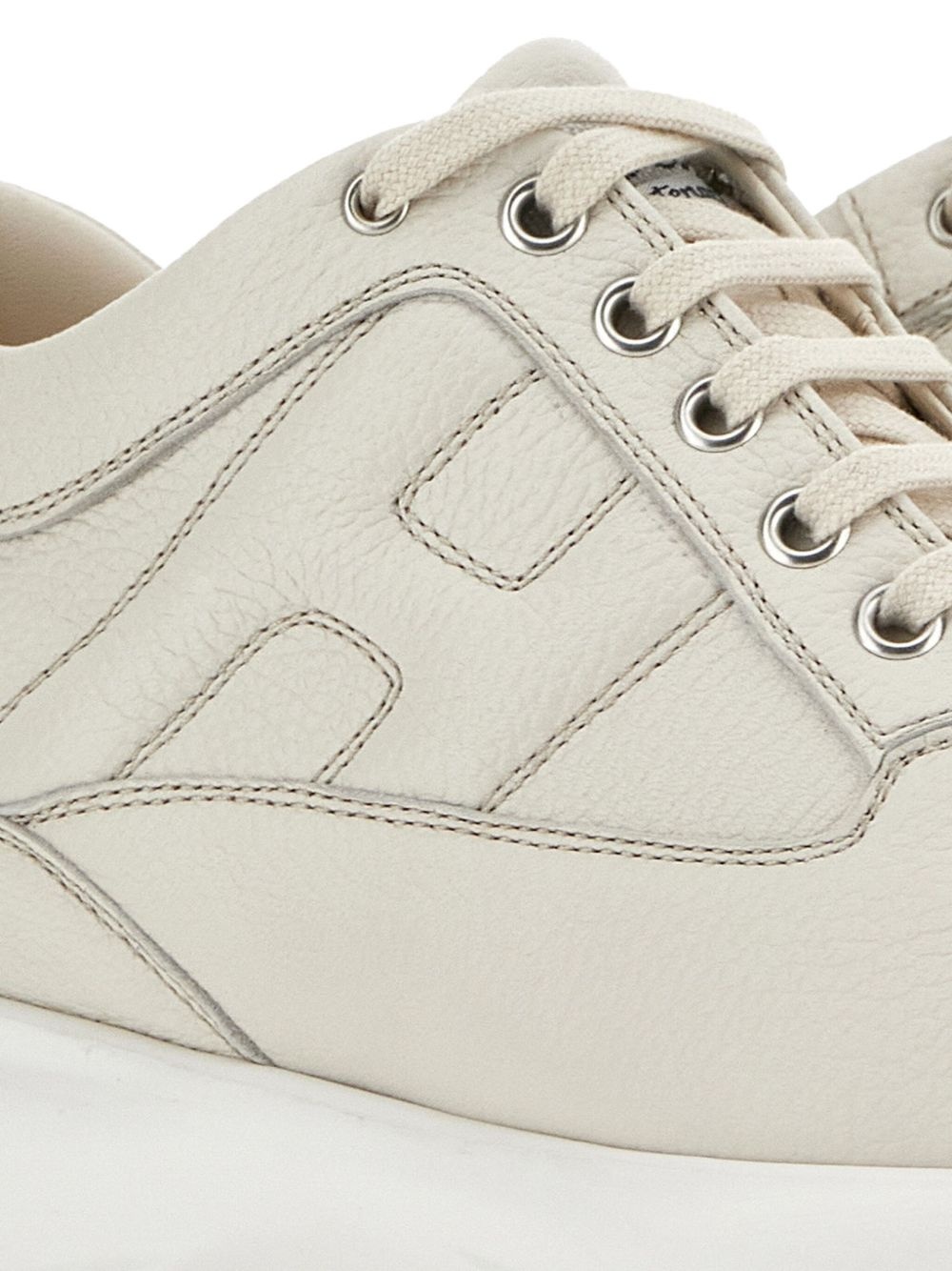 Interactive low-top sneakers - 6