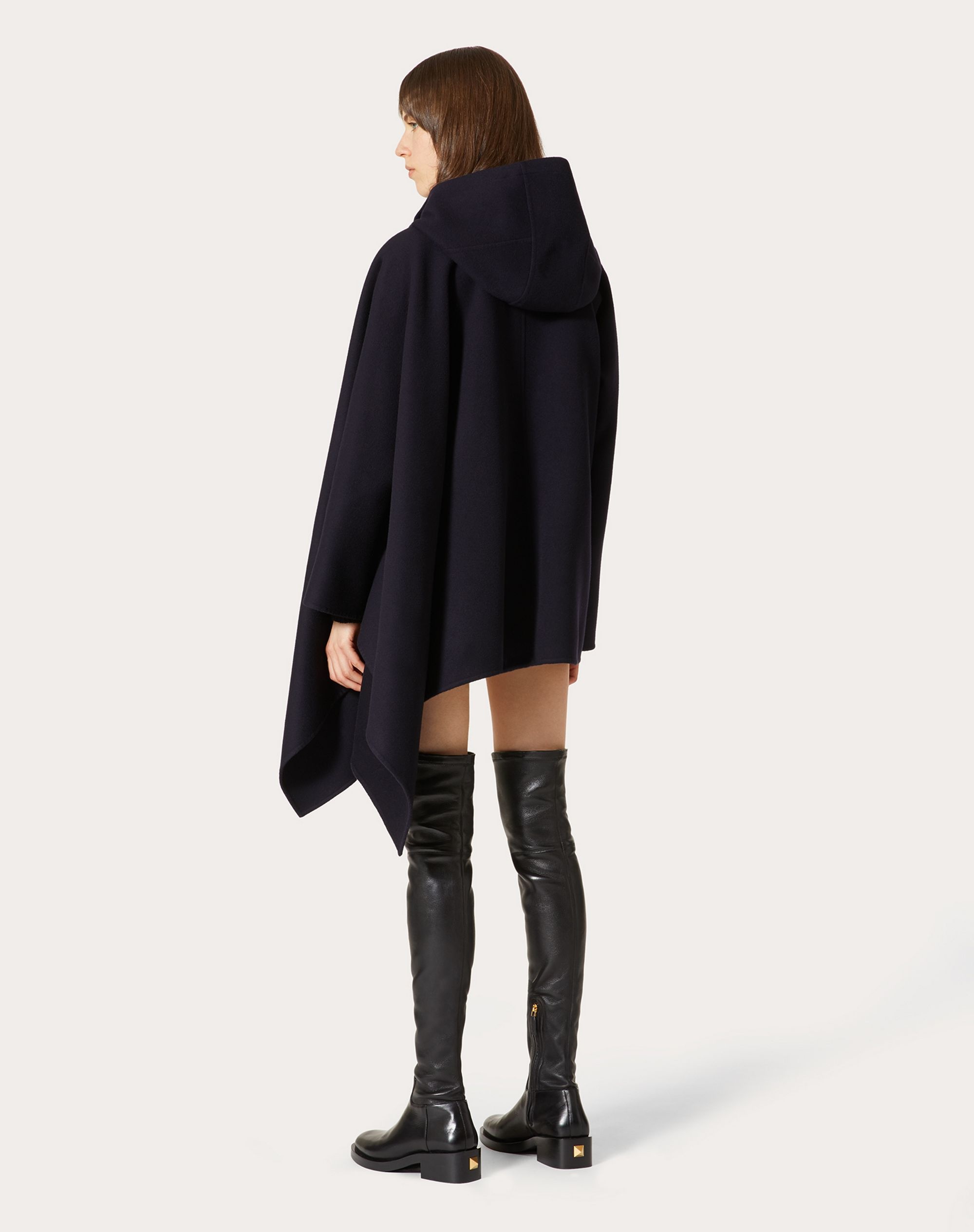 ASYMMETRICAL CAPE IN COMPACT DRAP - 4