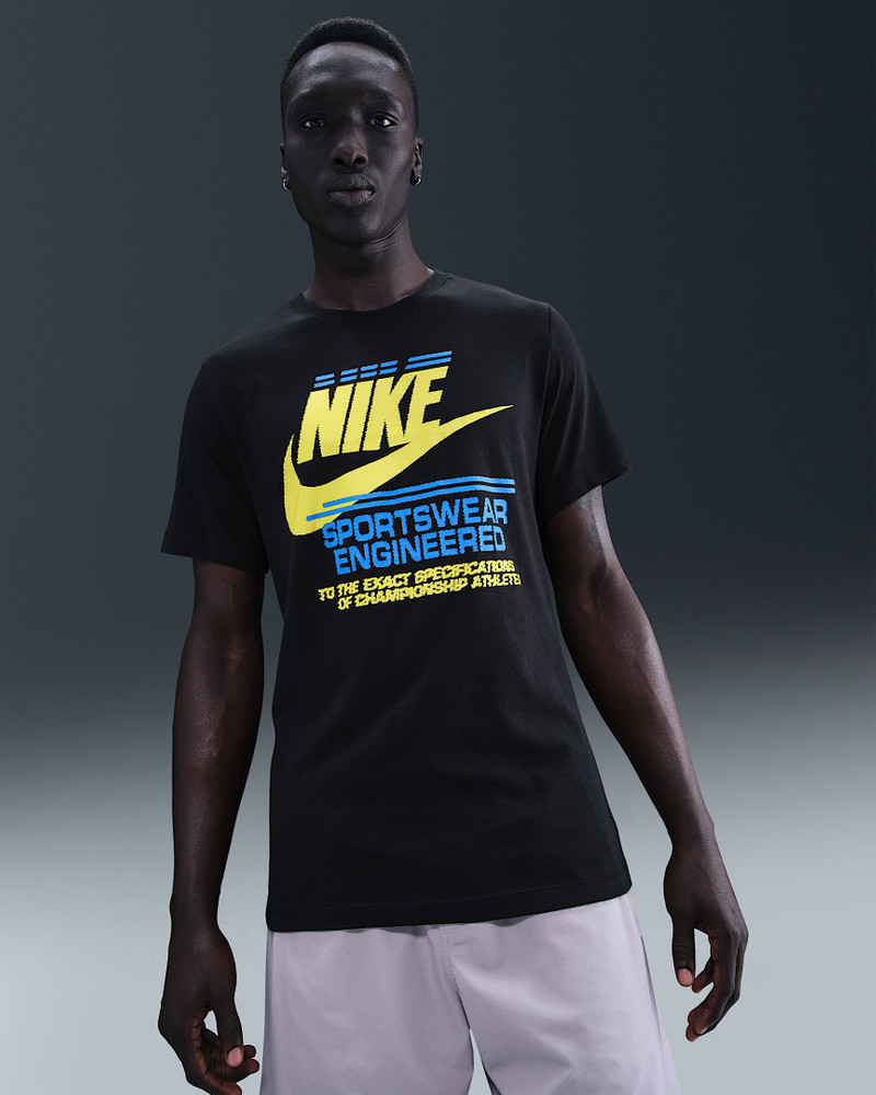 Nike Sportswear Men's T-Shirt 1