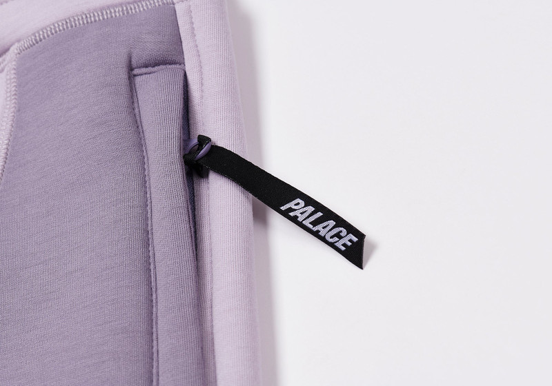 PERFORMANCE SHORT LILAC 4