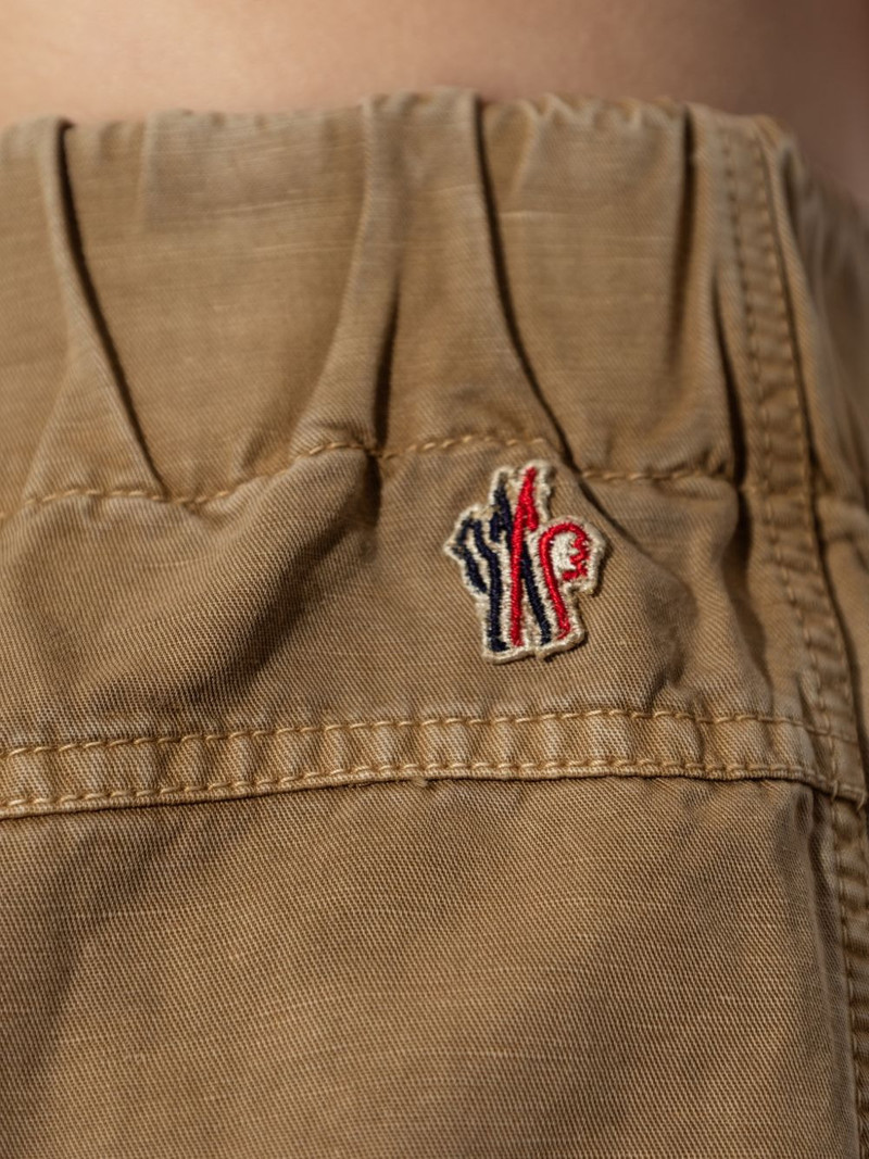 pleated logo-patch shorts 5