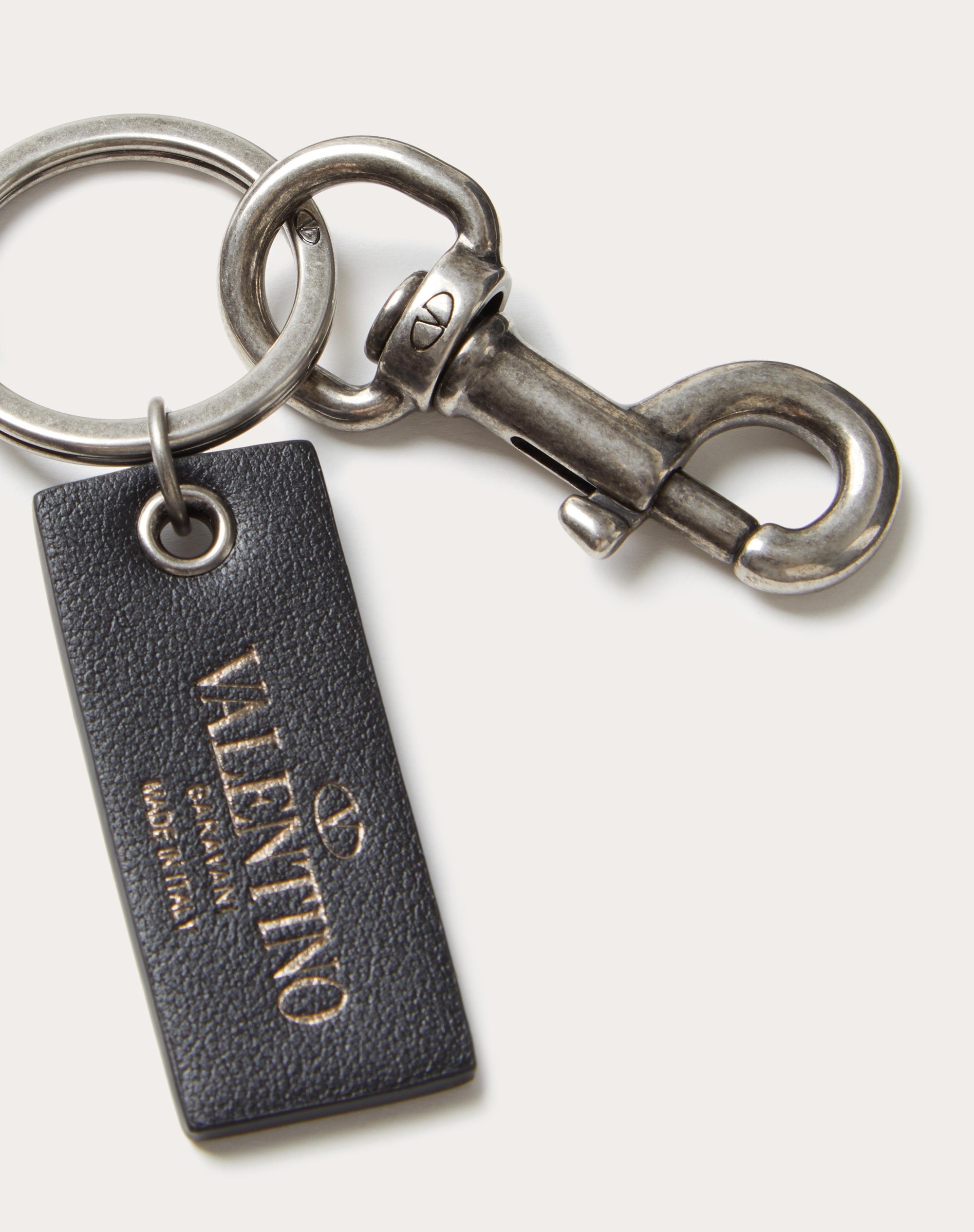 VLOGO SIGNATURE KEYCHAIN - 3