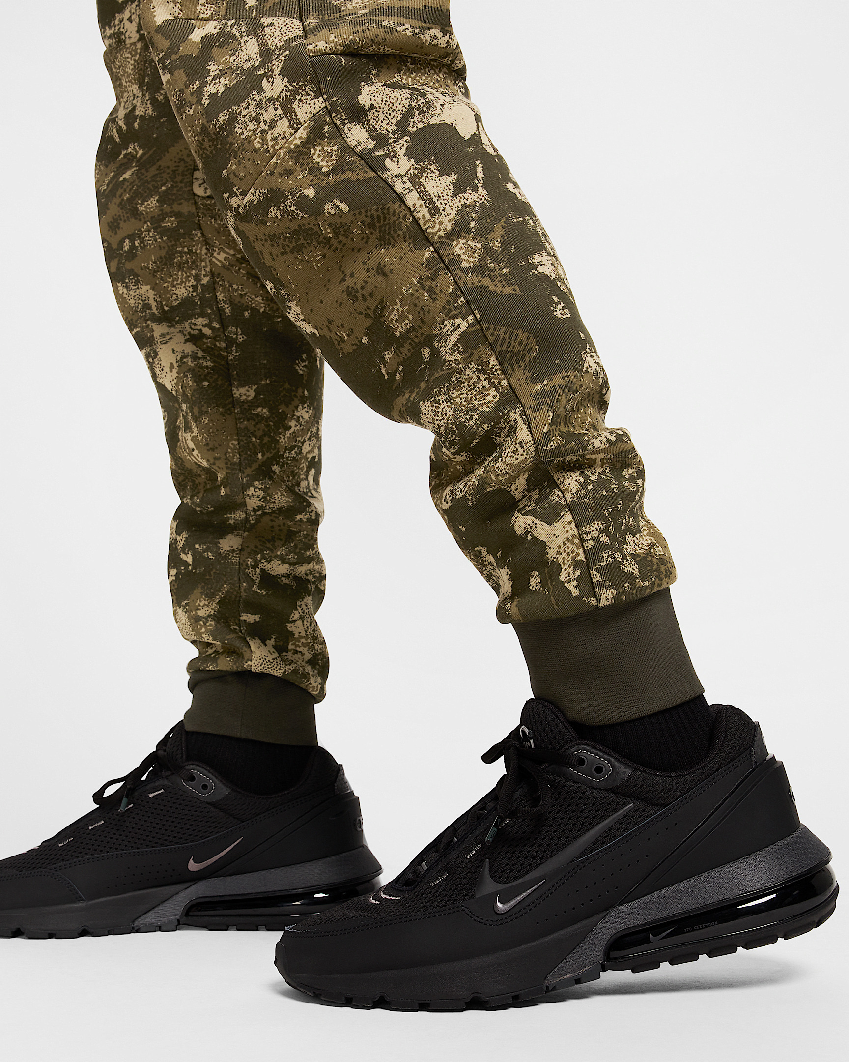 Nike Tech Men's Fleece Joggers - 7