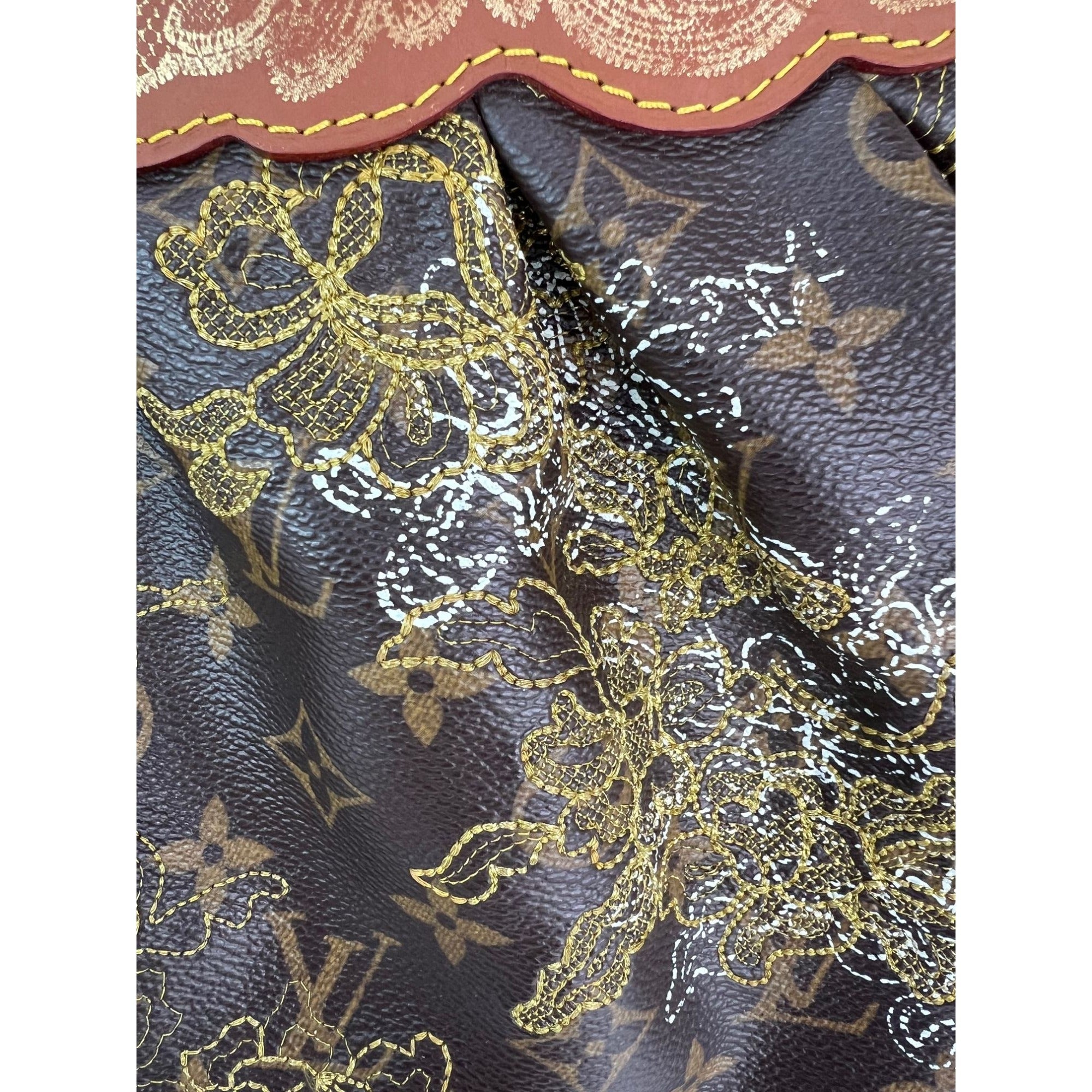 Louis Vuitton Dentelle Fersen Gold Monogram Tote Bag Limited Edition - 13