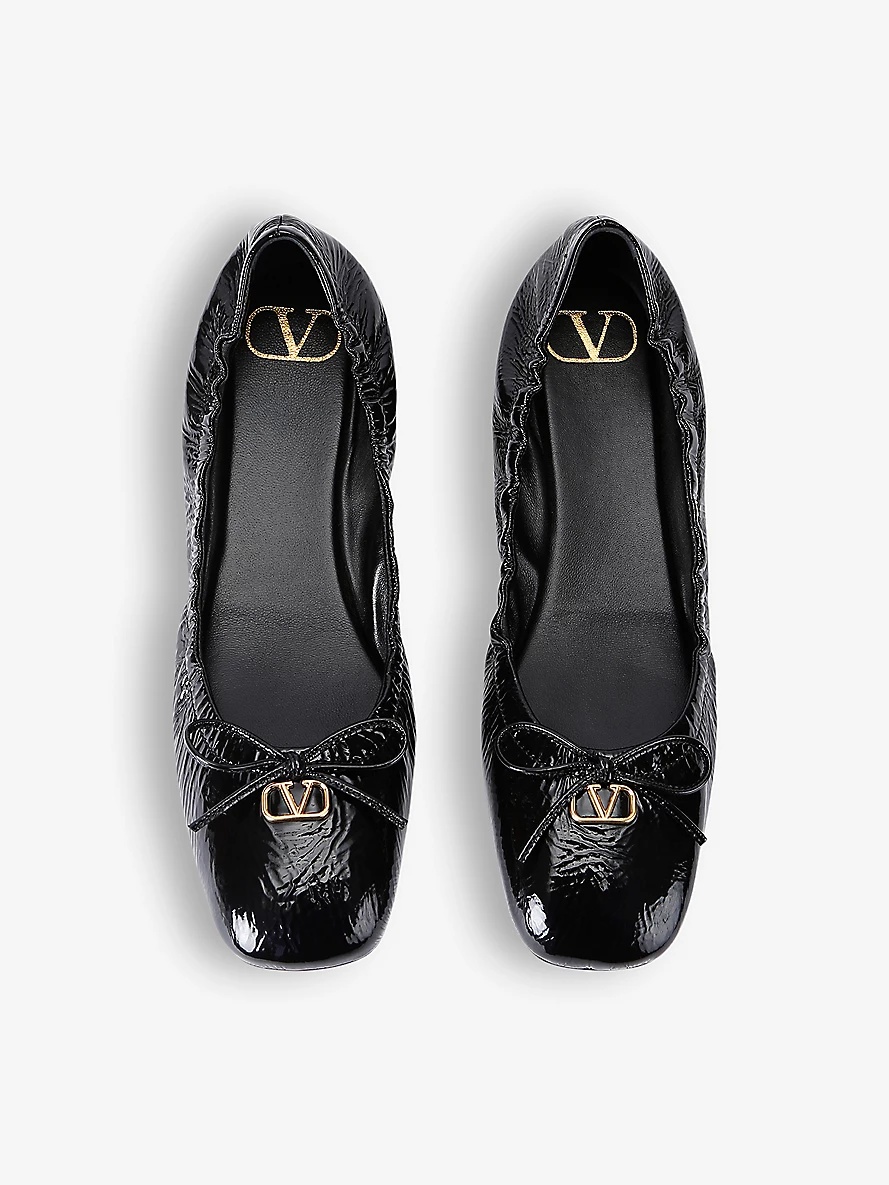 VLogo Signature patent-leather ballet flats - 2