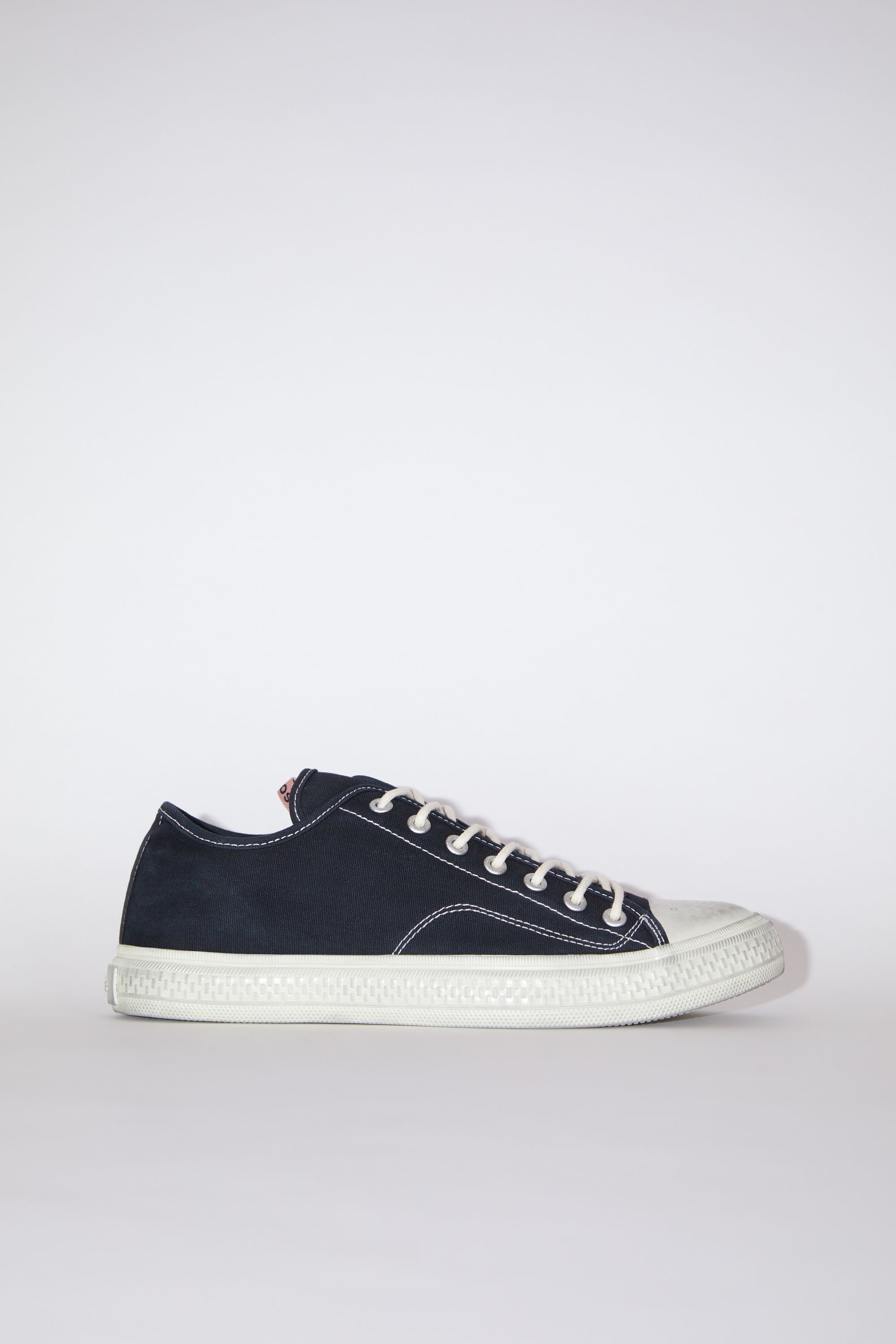 Low top sneakers - Black/off white - 2