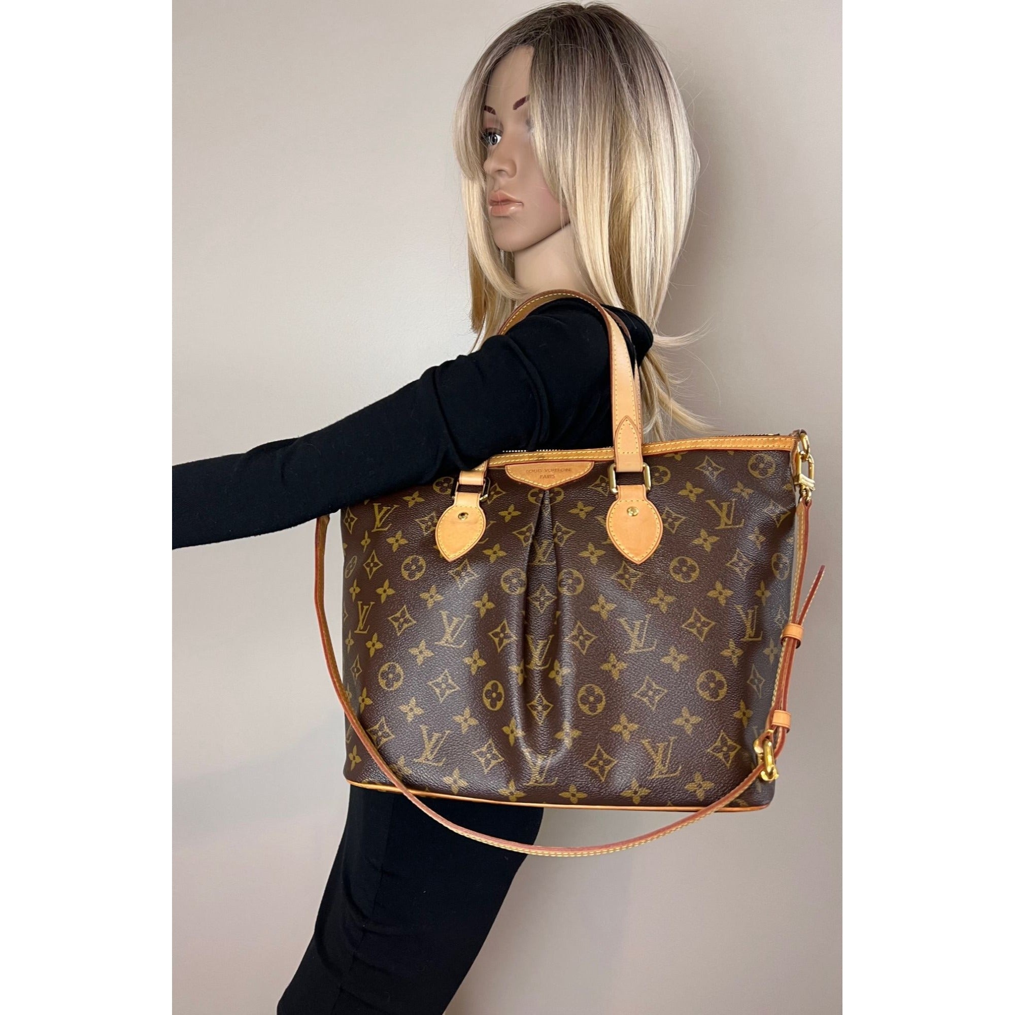 Louis Vuitton Palermo PM Monogram Zippered Tote Bag - 11