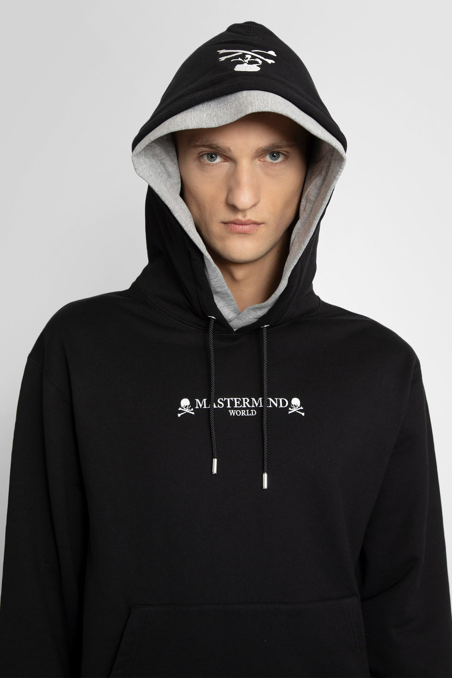 Layered-Logo-Hoodie - 4