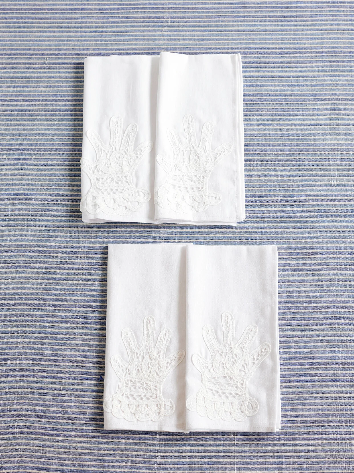 Hands Set Of Four Lace-appliquéd Cotton And Linen-blend Napkins - 1