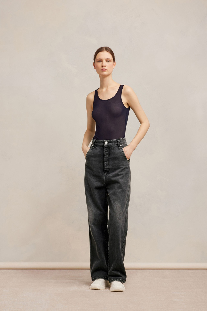 AMI Paris Baggy Fit Jeans outlook