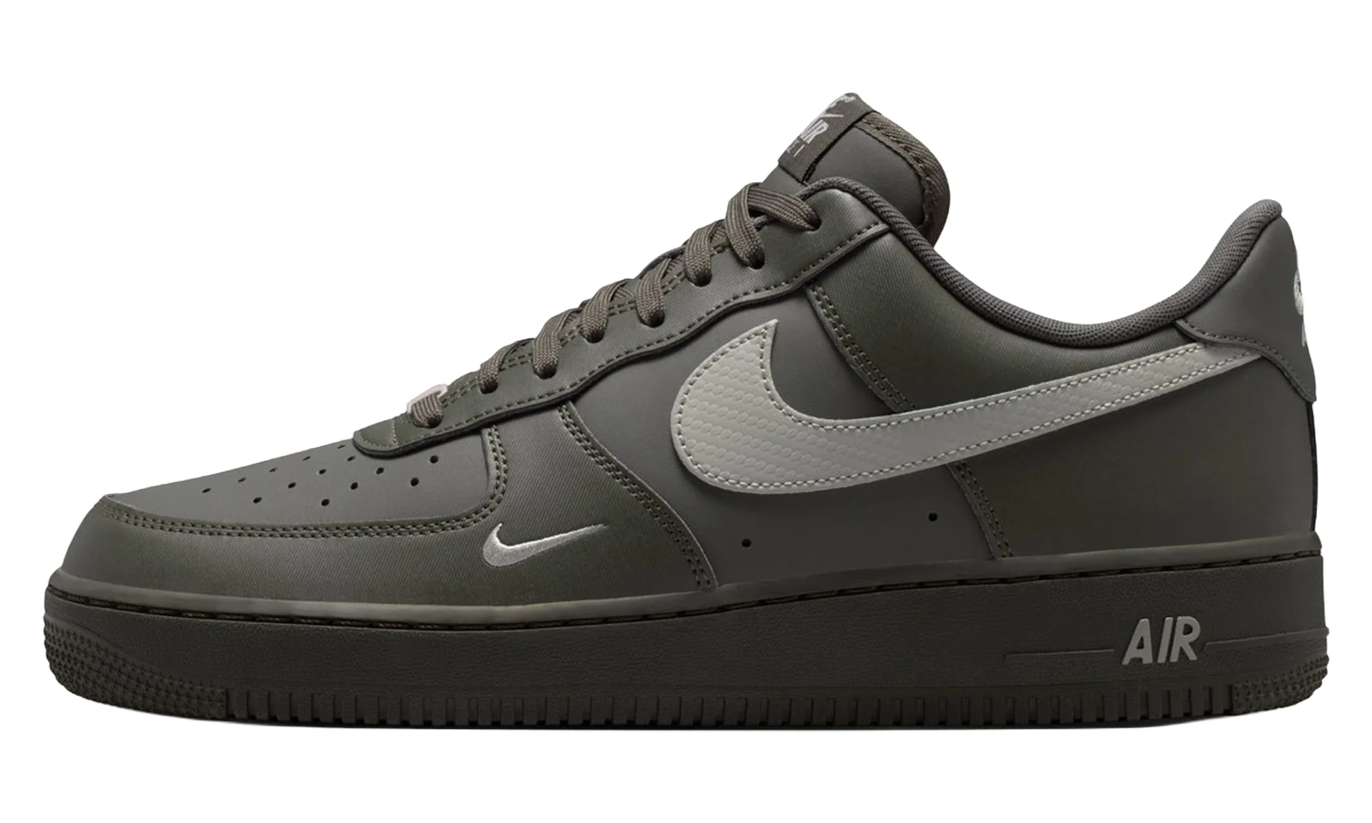 Air Force 1 Low '07 "Carbon Fiber Swoosh Newsprint College Grey" IV5732 001 - 1