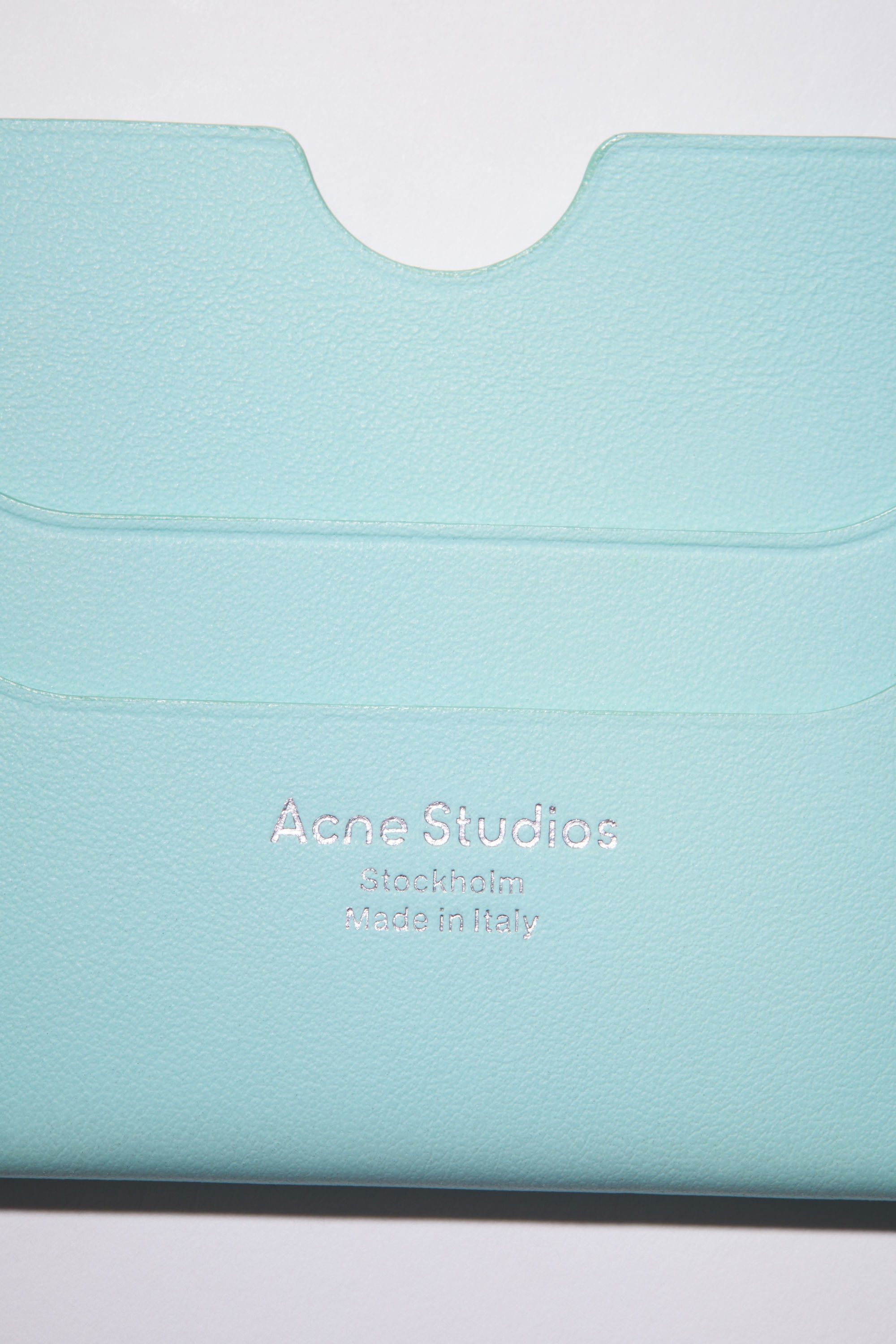 Leather card holder - Pastel green - 4