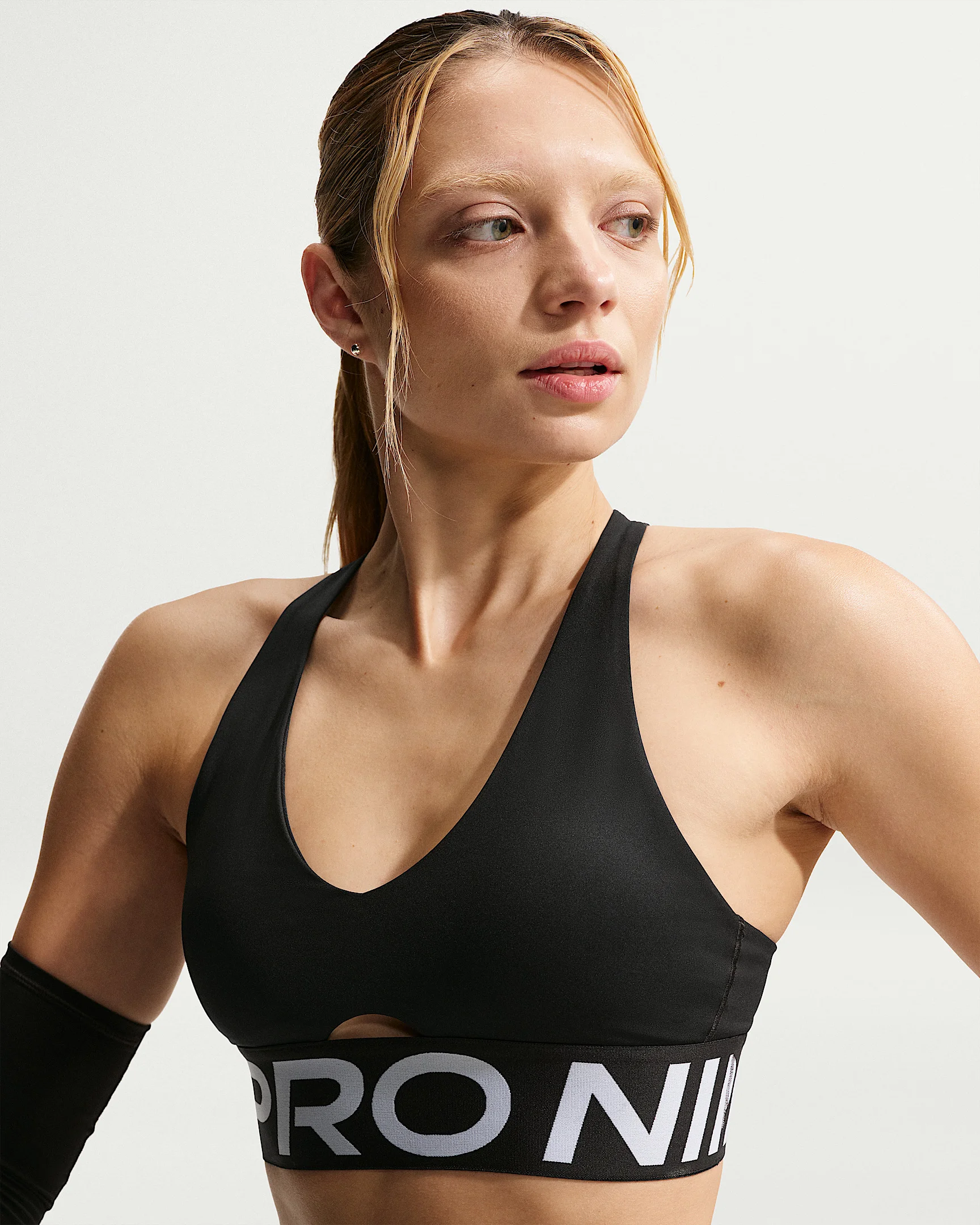 Nike Pro Sculpt Women's Medium-Support Padded Sports Bra - 1