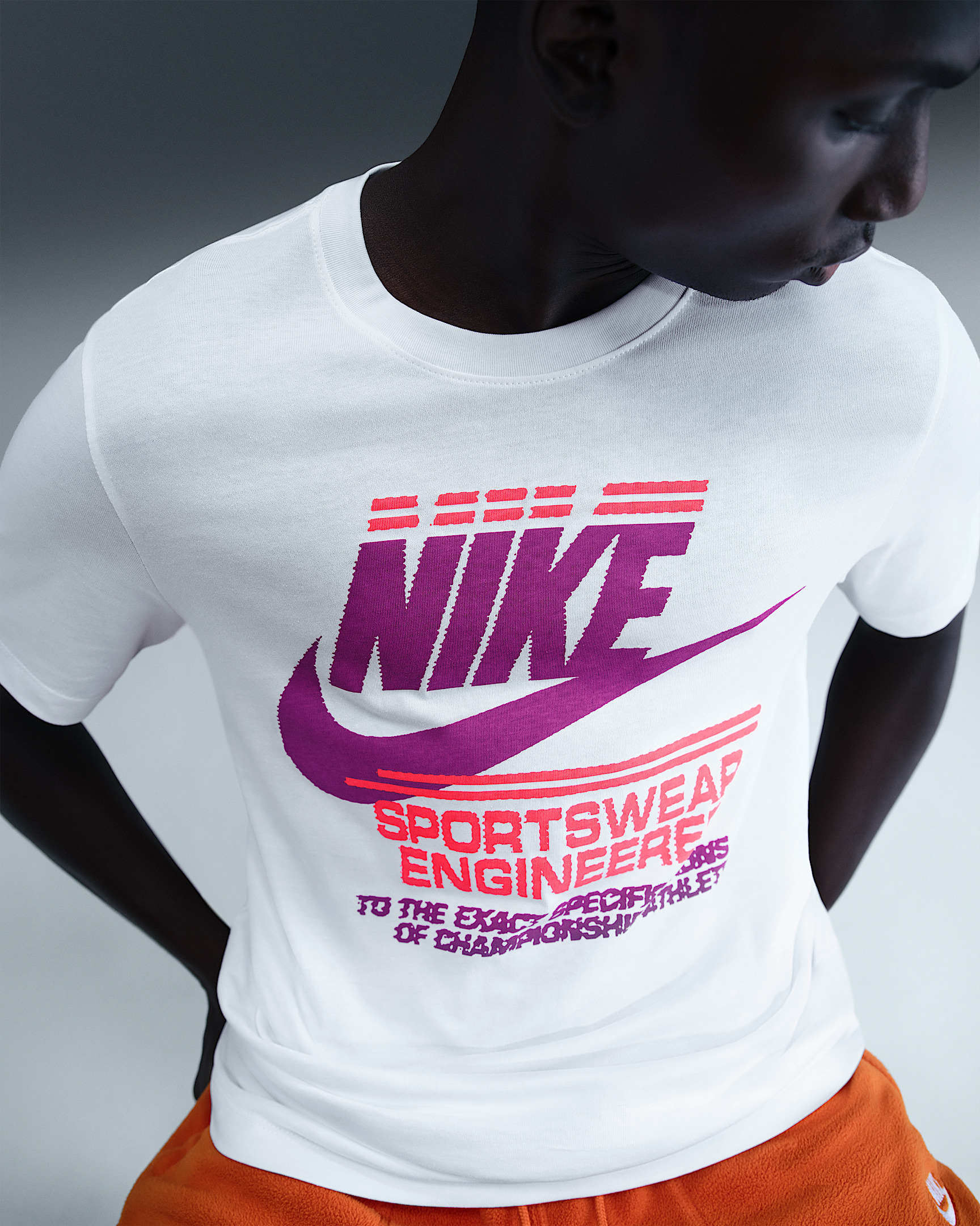 Nike Sportswear Men's T-Shirt - 3