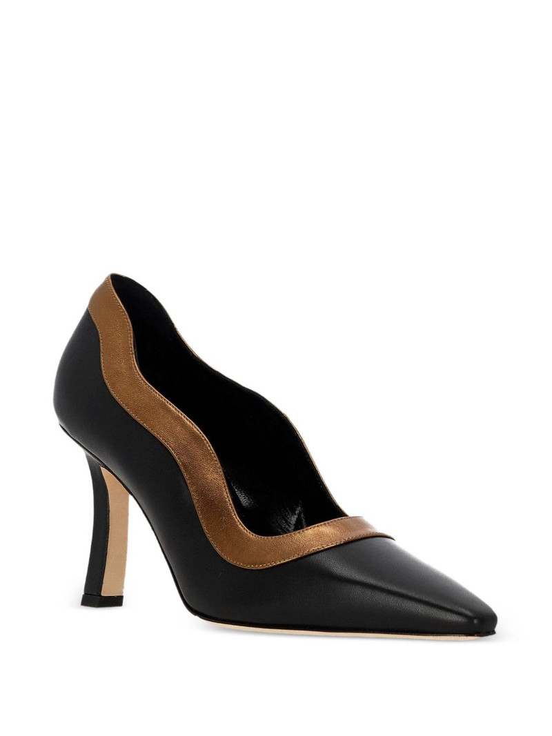 Manolo Blahnik trimmed pumps outlook