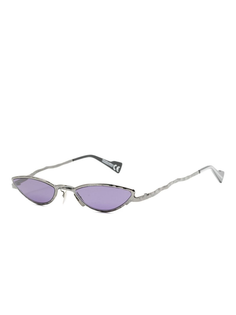 Kuboraum cat-eye framed sunglasses outlook