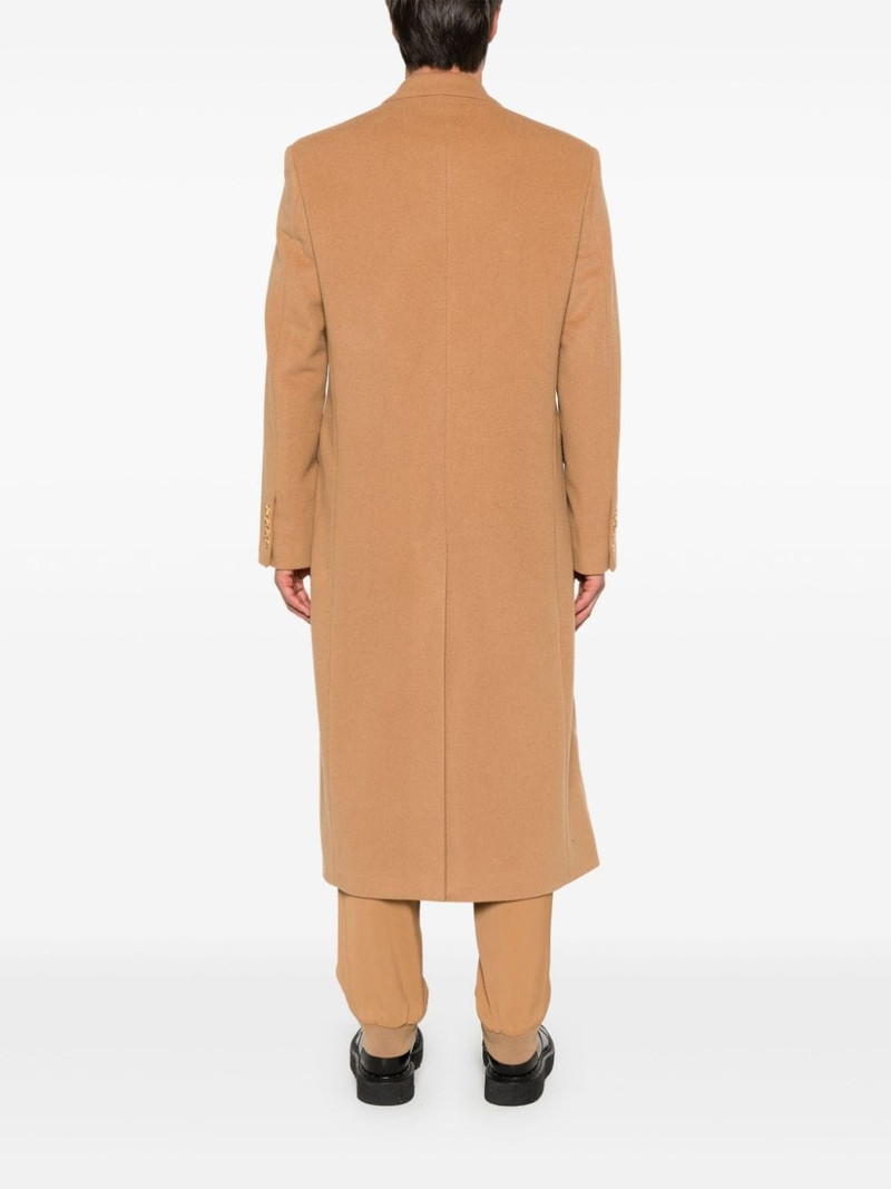 single-breasted coat 4