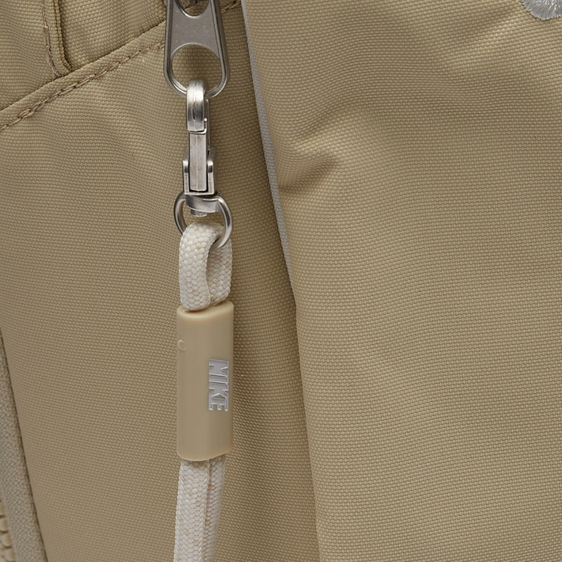 Nike Essential Sling Bag 5