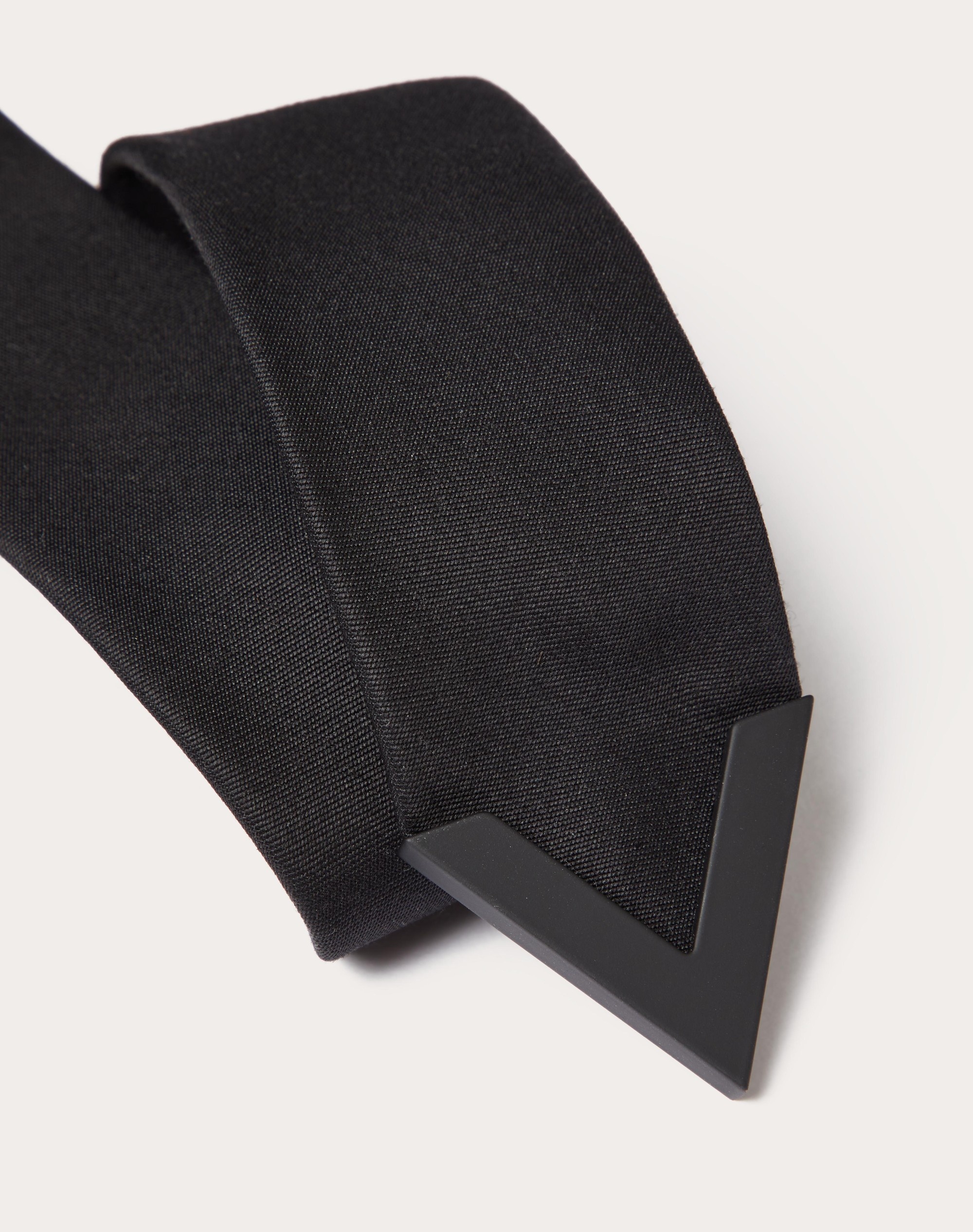 WOOL AND SILK VALENTIE TIE WITH METAL V APPLIQUÉ - 4