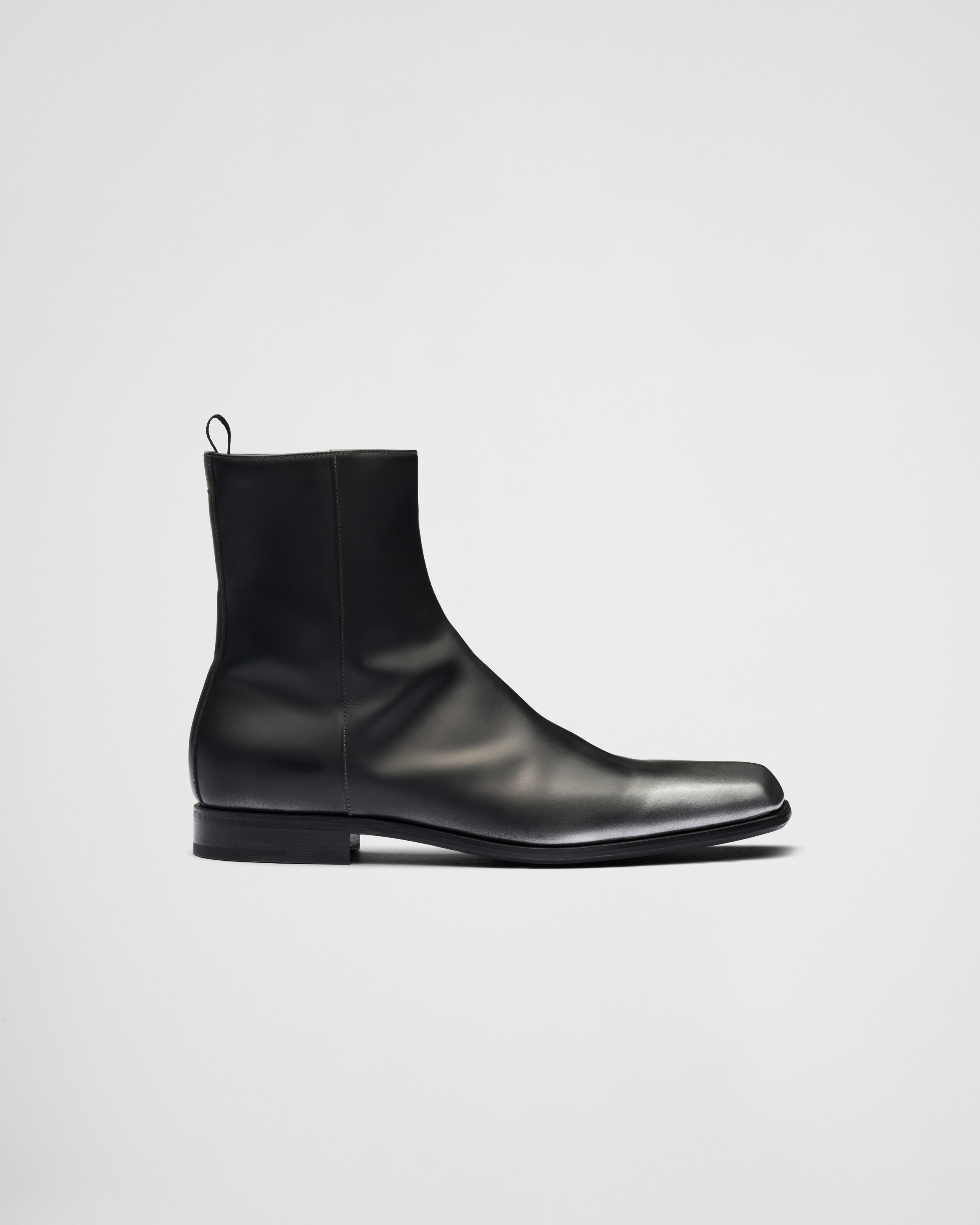 Nuanced brushed leather booties - 2