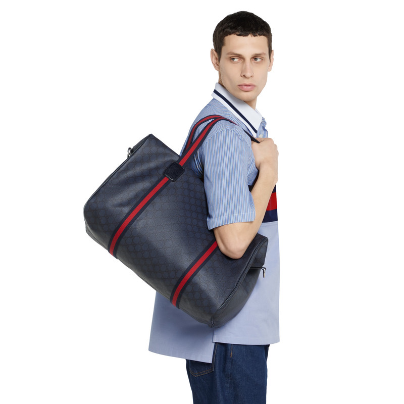 Medium duffle bag with Web 3