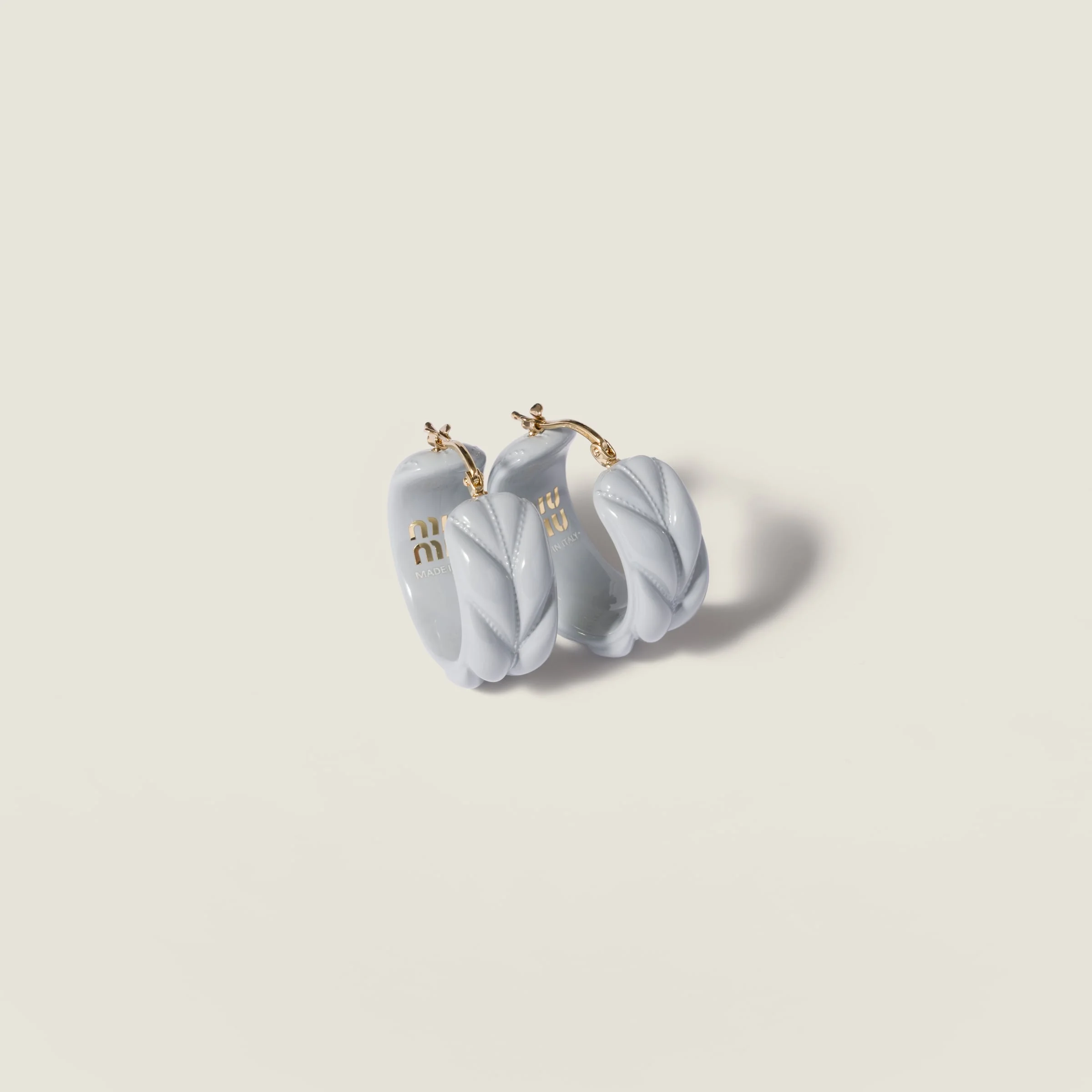 Matelassé Plexiglas earrings - 1