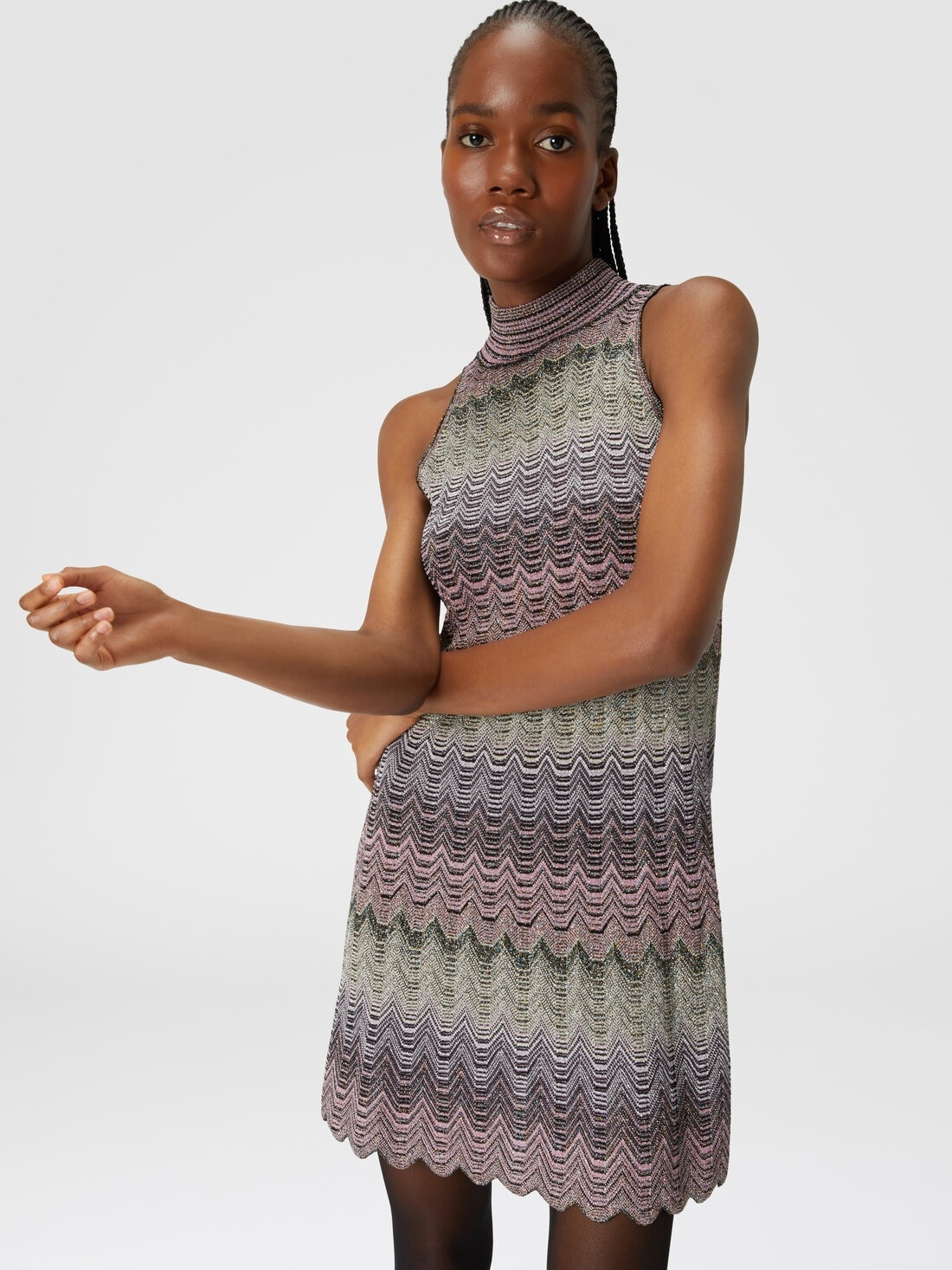Sleeveless mini-dress with lamé Greek motif - 4