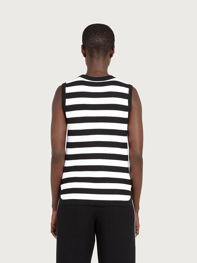 SLEEVELESS TOP - 4