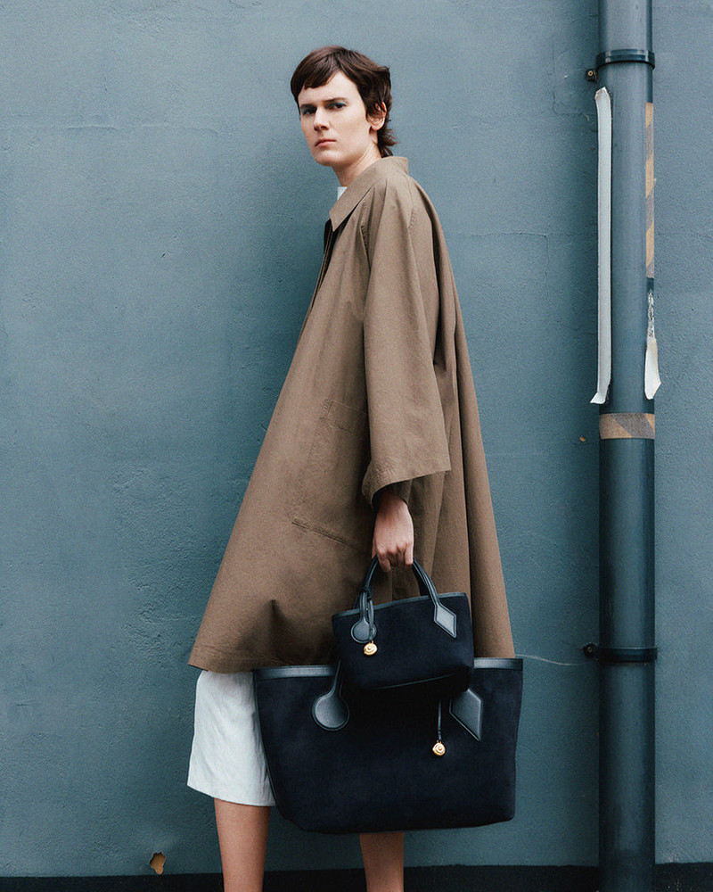 Liffner SPROUT TOTE LARGE BLACK SUEDE outlook