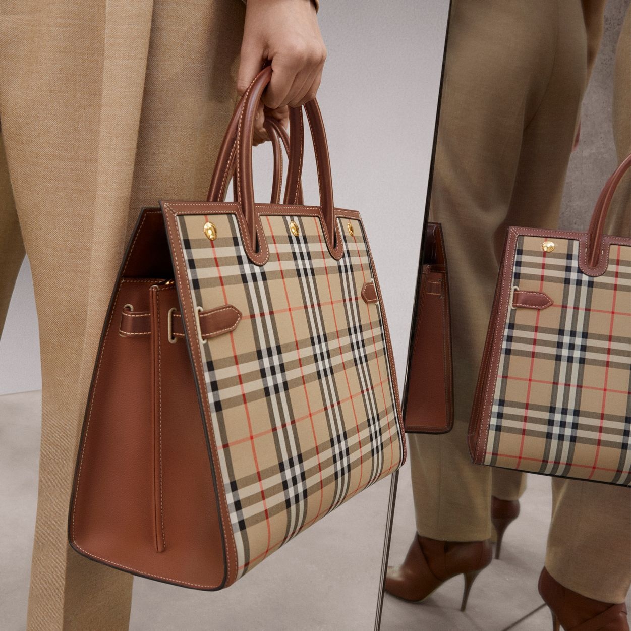Small Vintage Check Two-handle Title Bag - 2
