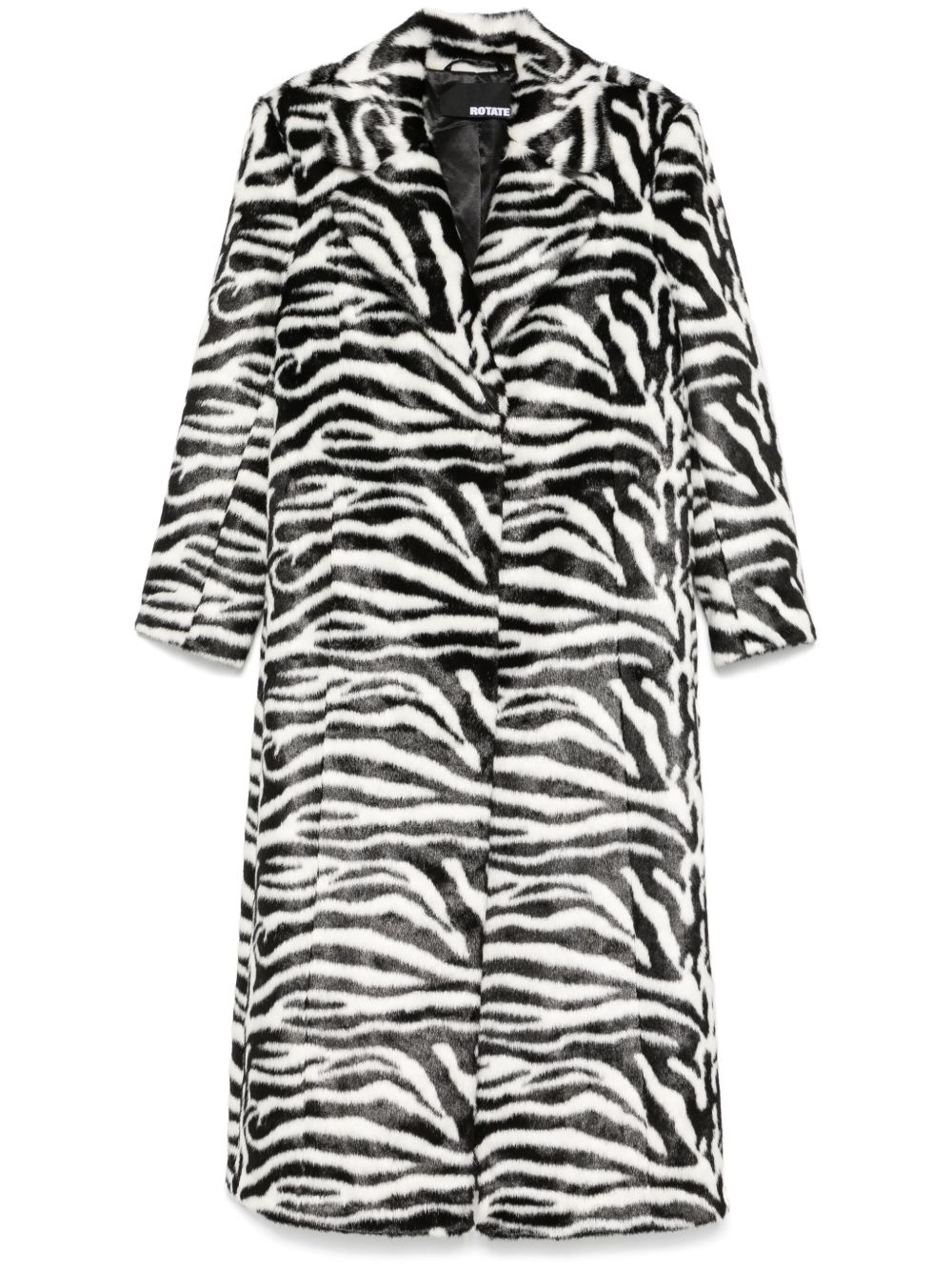 Fluffy Clasp coat - 1