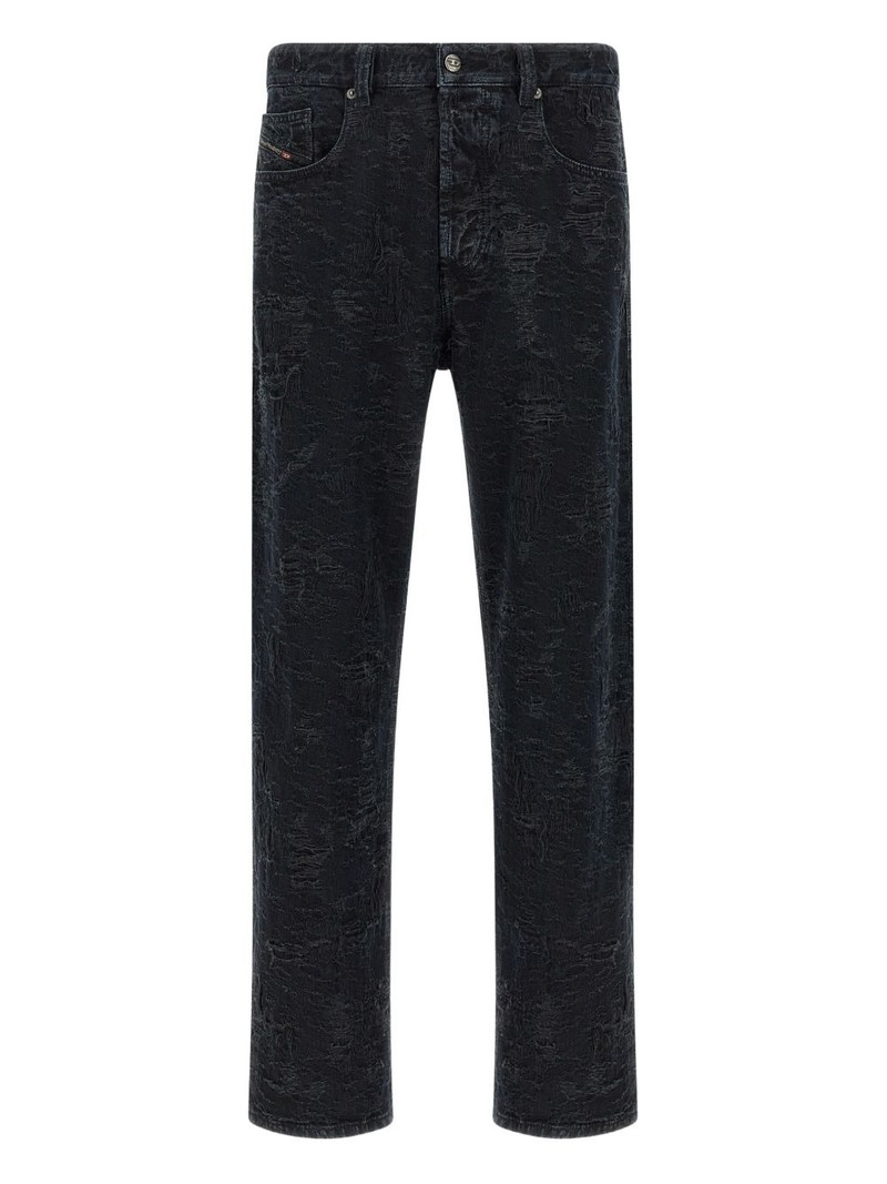 destroyed-effect jeans 1