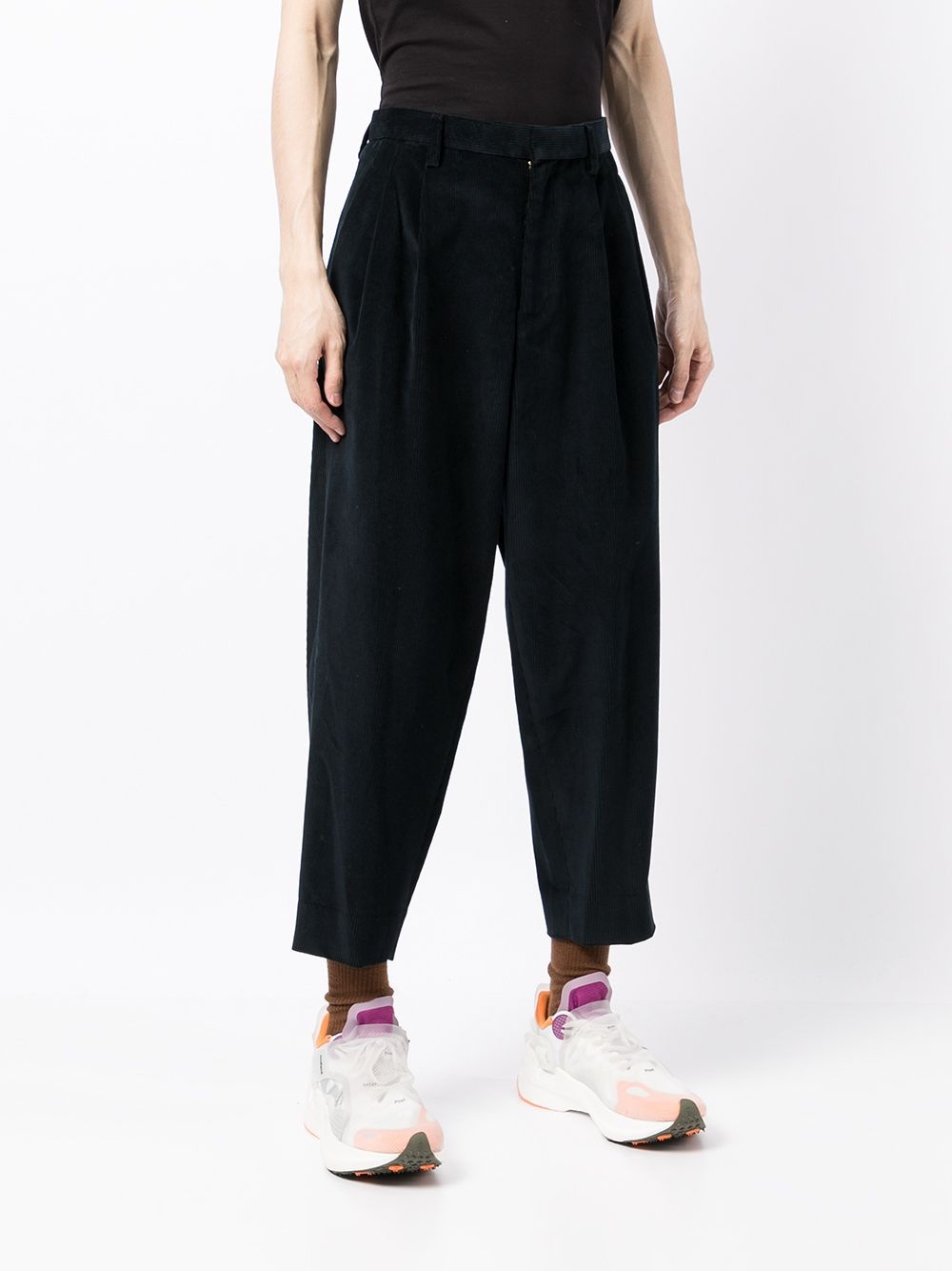 cropped tapered-leg corduroy trousers - 3