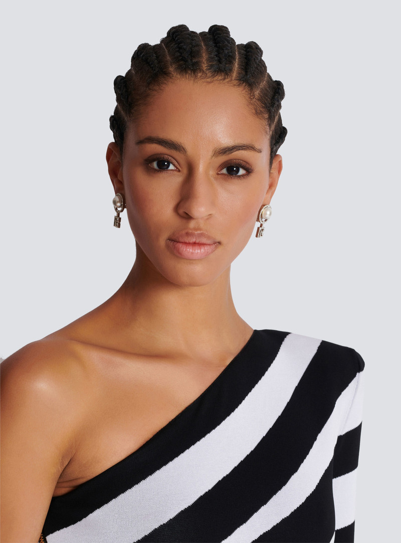 Balmain Pearl earrings with Art Deco rhinestones outlook
