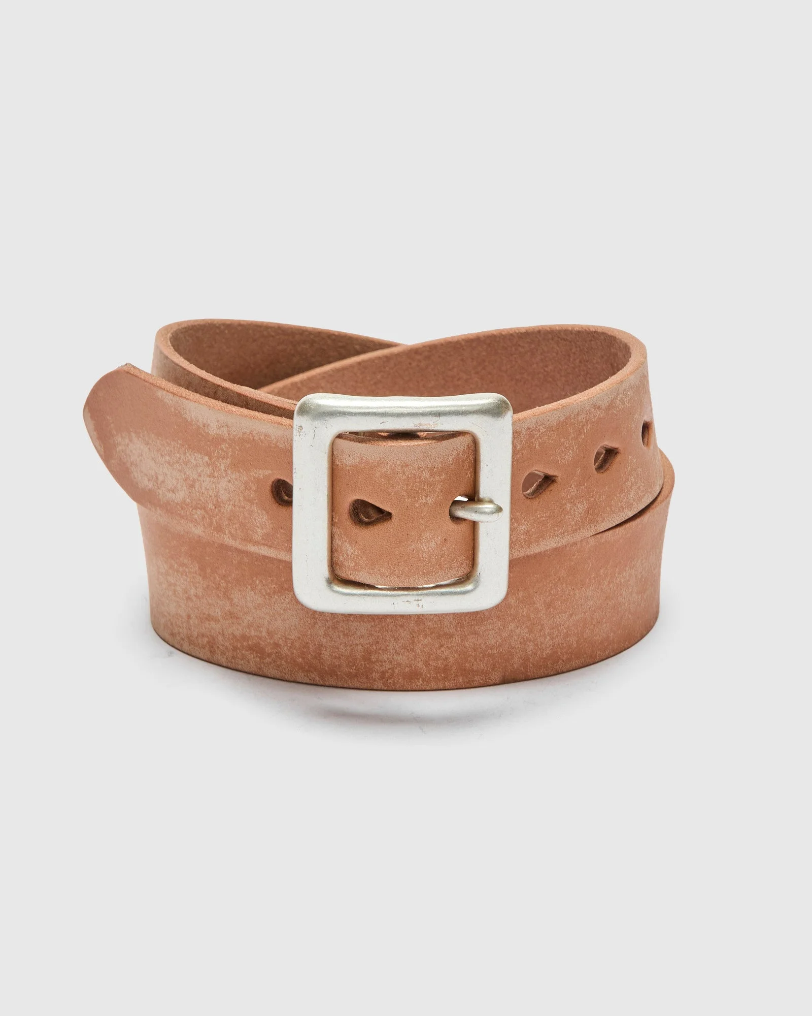 6211 Wild Leather Garrison Belt in Natural - 1