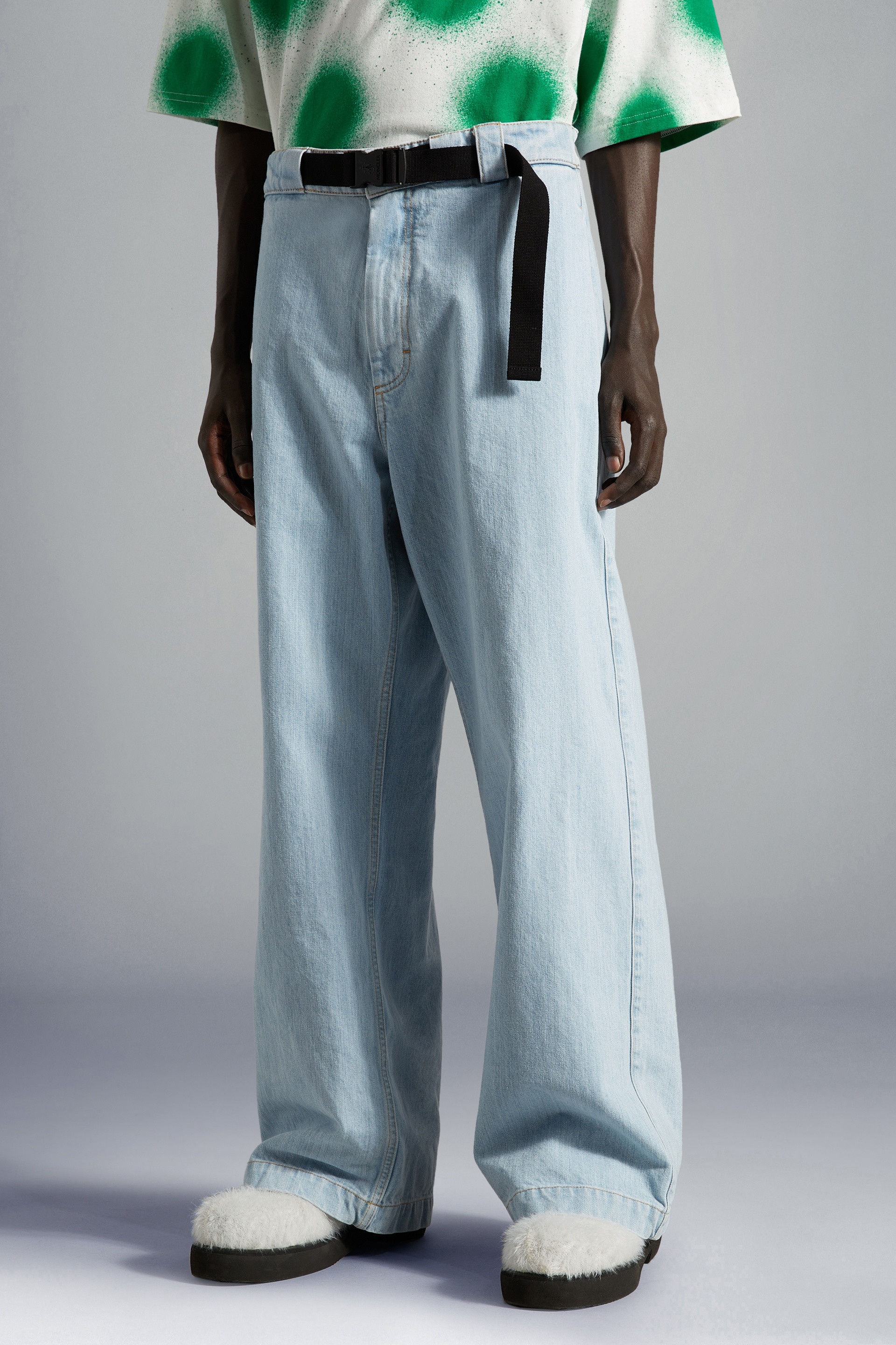 Bleached Jeans - 3