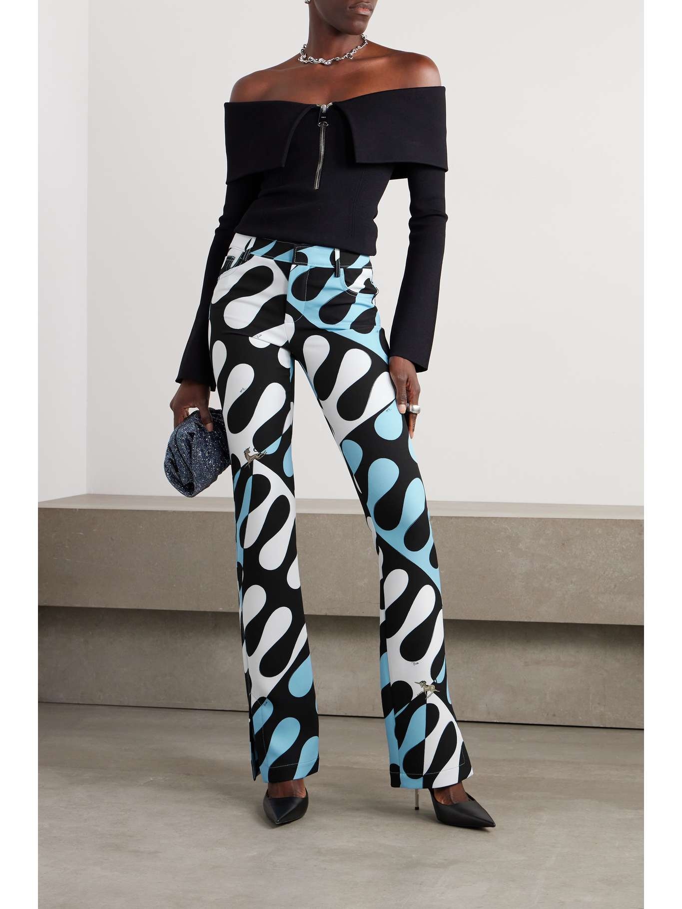 Printed crepe flared pants - 2