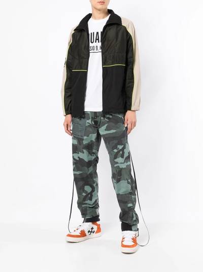 DSQUARED2 camouflage-print losse-fit trousers outlook