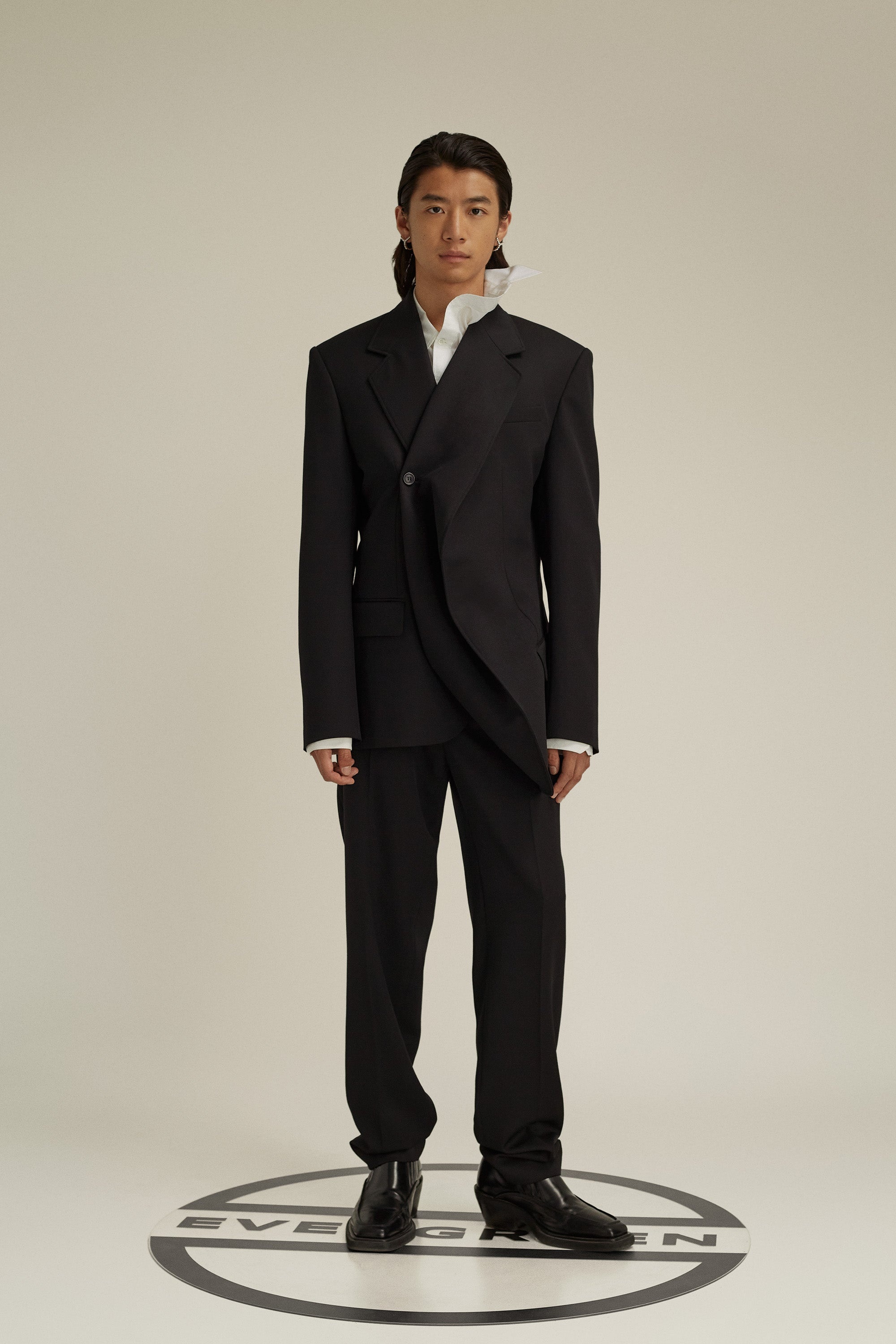 Classic Twisted Lapel Blazer - 2