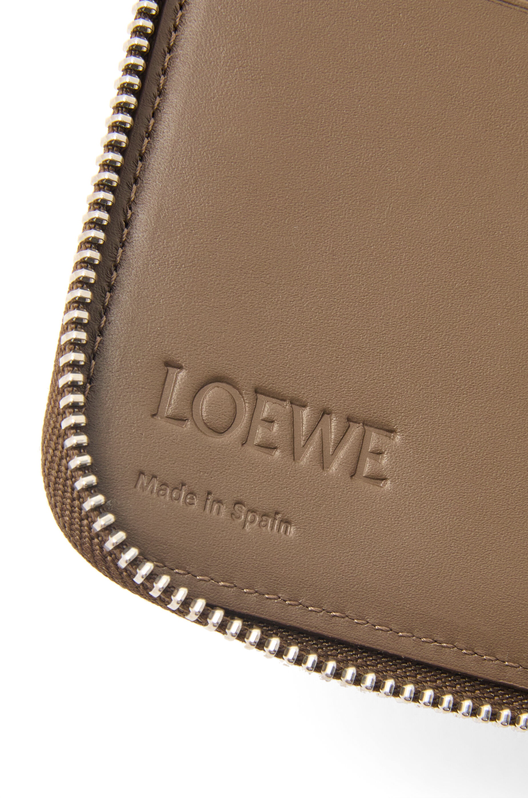 Puzzle zipped open wallet in classic calfskin - 5