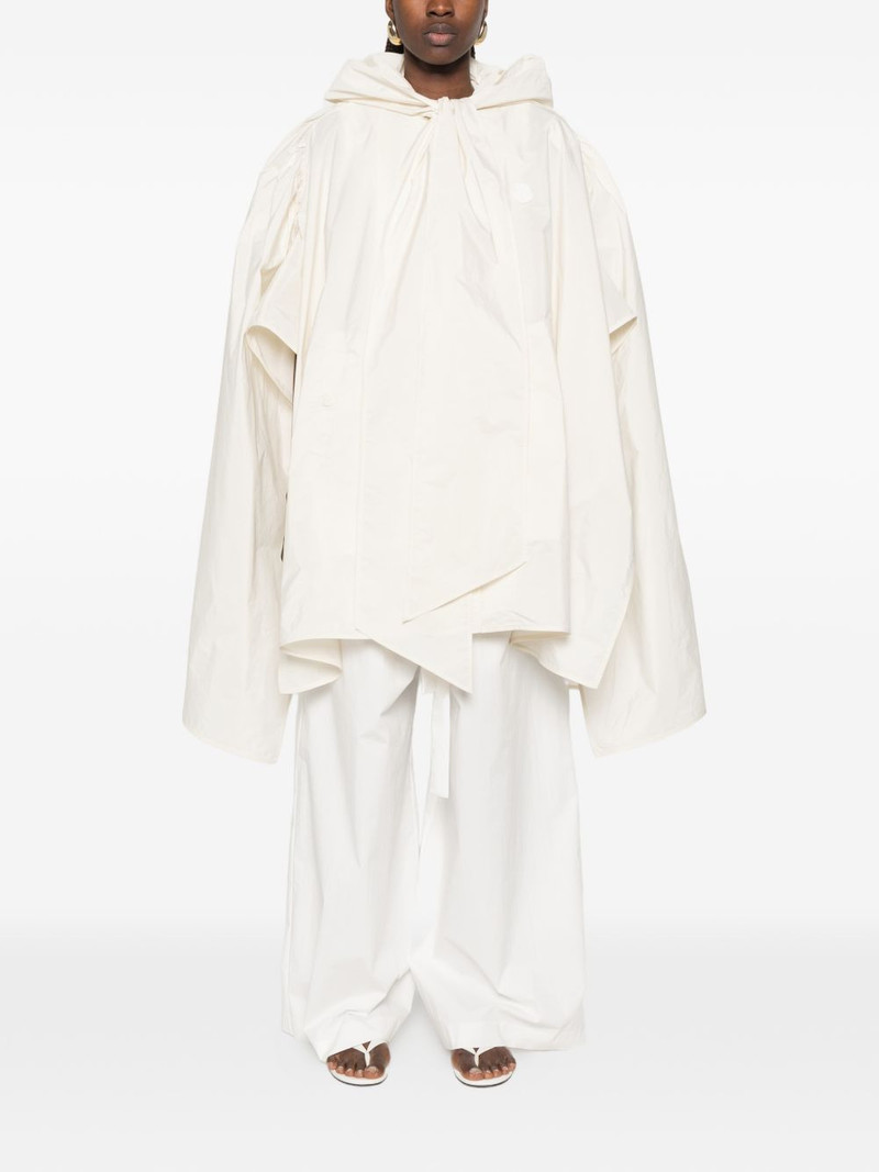 hooded cape 3