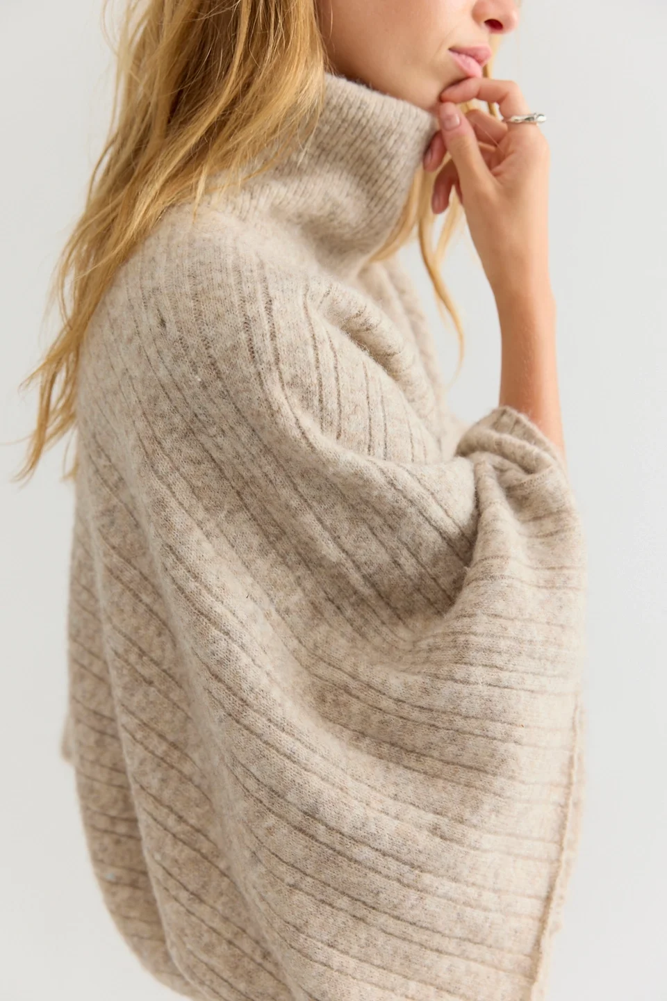 Phoebe Poncho - 1