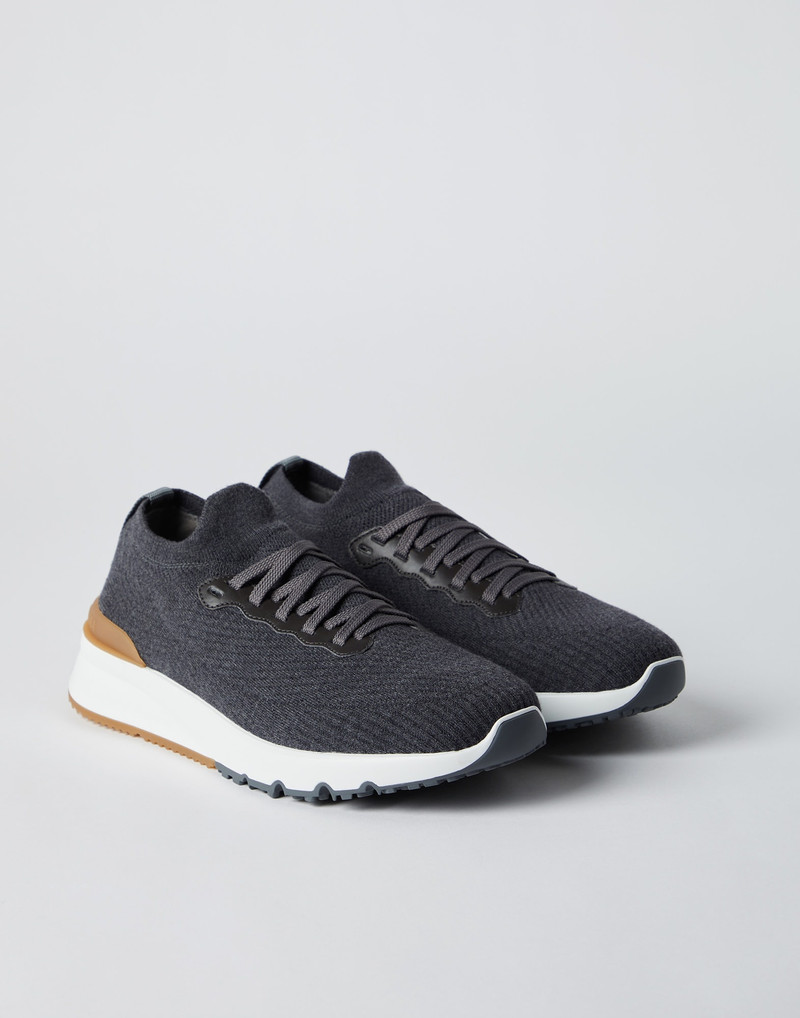 Wool knit and semi-polished calfskin runners with warm inner lining 1