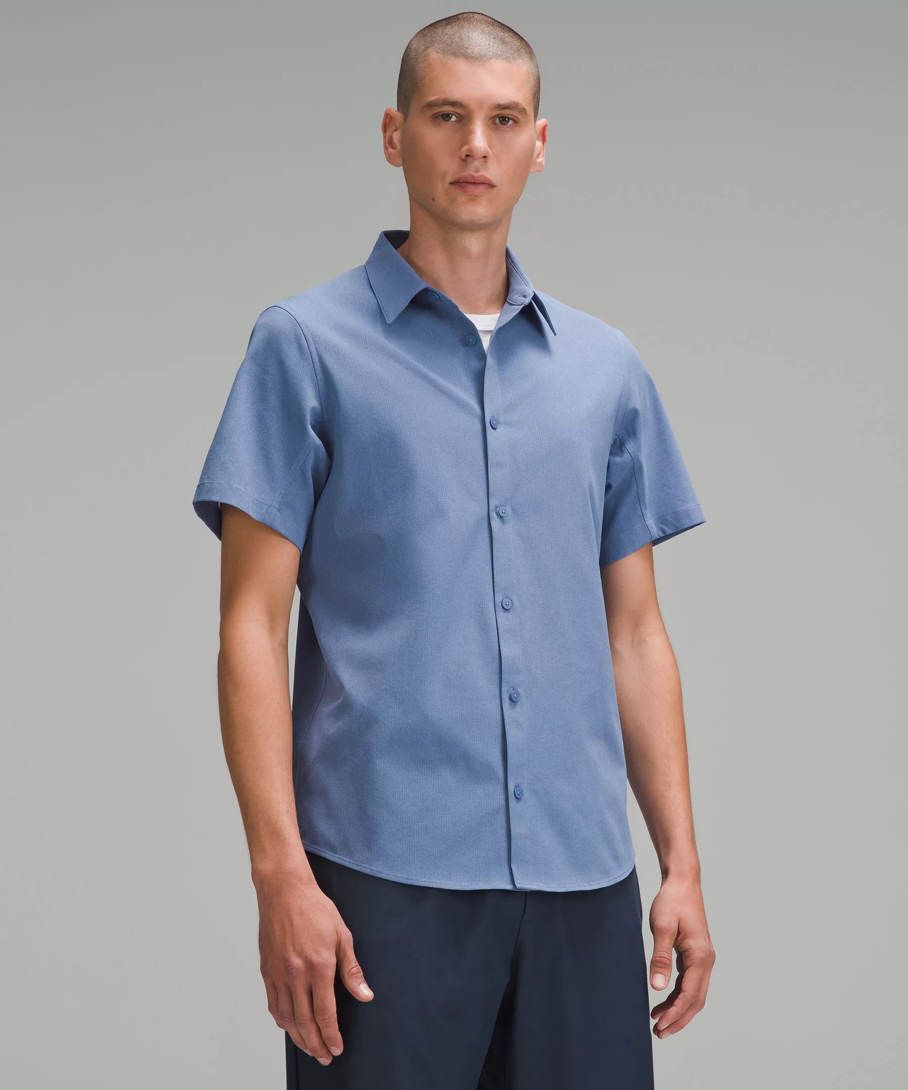 Airing Easy Short-Sleeve Shirt - 1