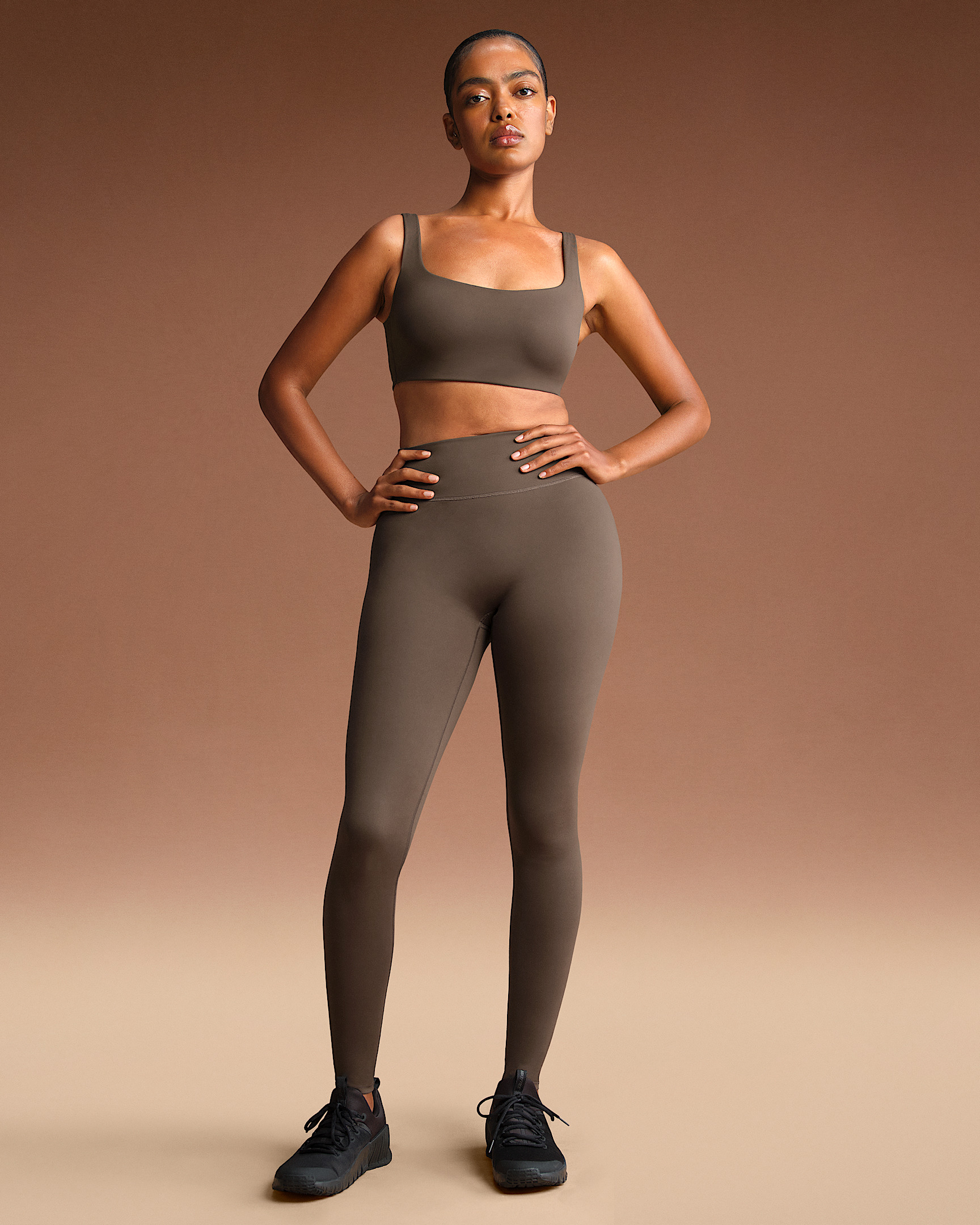 NikeSKIMS Matte Women's Scoop-Neck Bra - 4