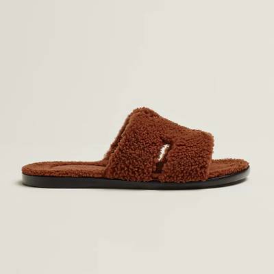 Hermès Izmir sandal outlook