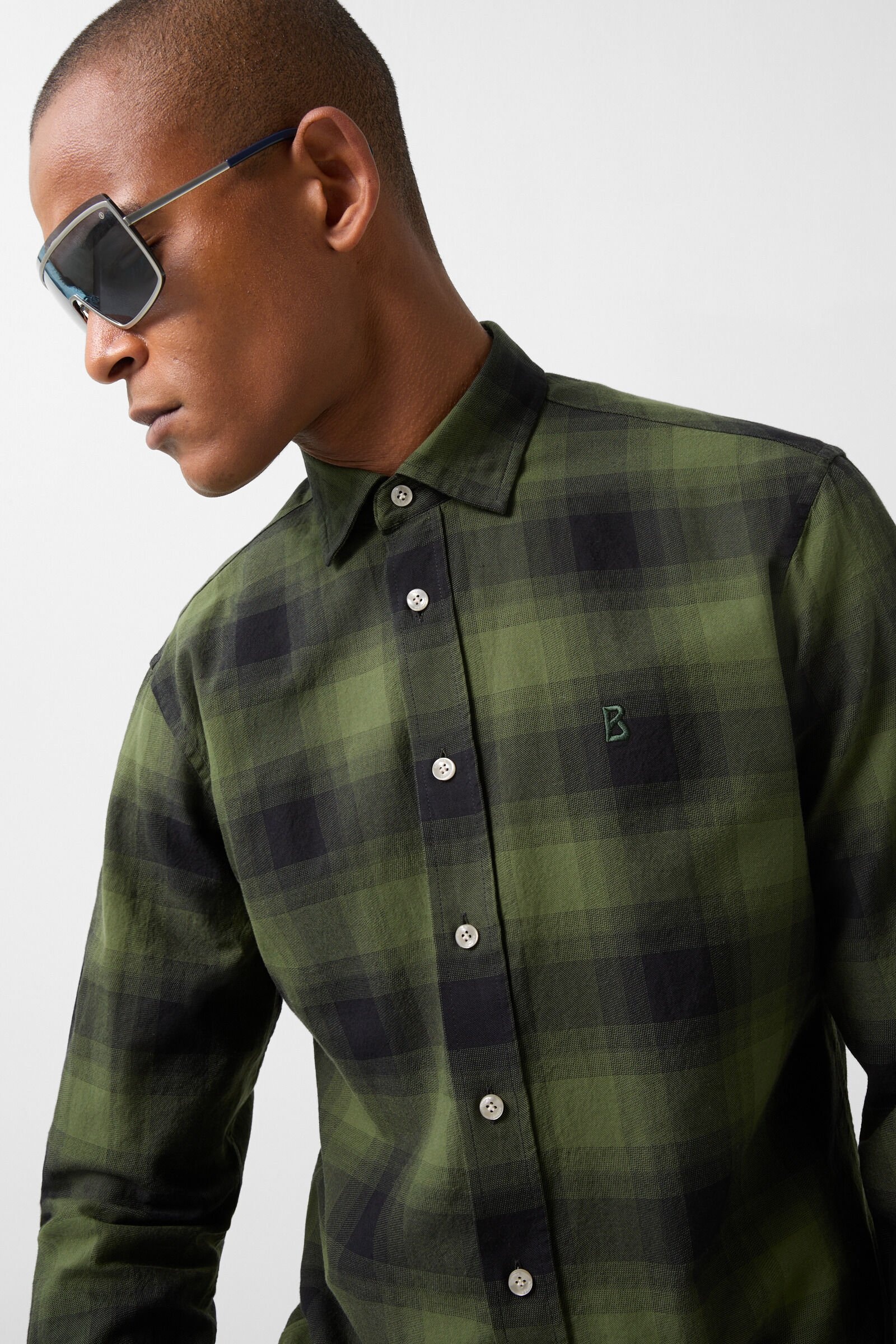 Timi Shirt in Olive green/Black - 4